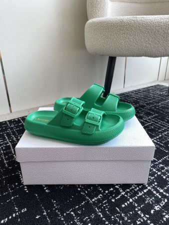 ua D*or slide