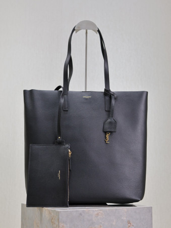 y*l shopping Sa**t Lau*nt in leather 32.5×35×10.5cm