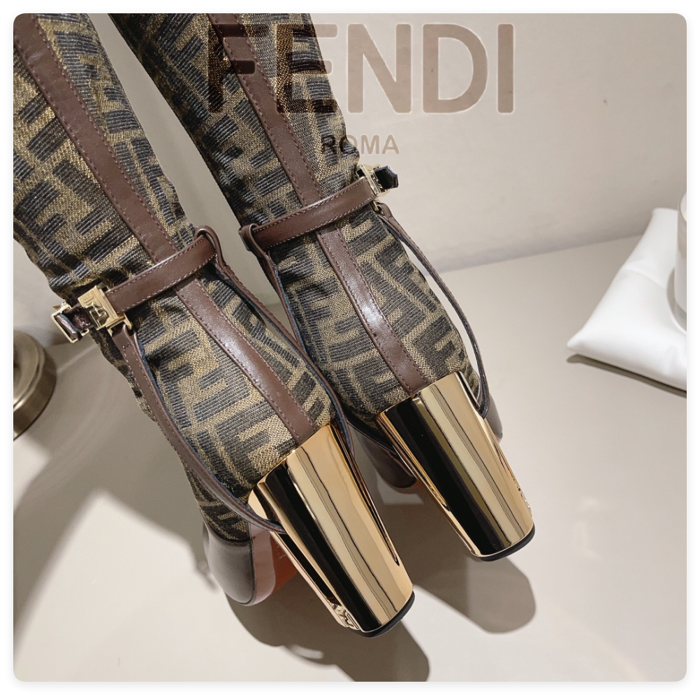 ua F**di boots