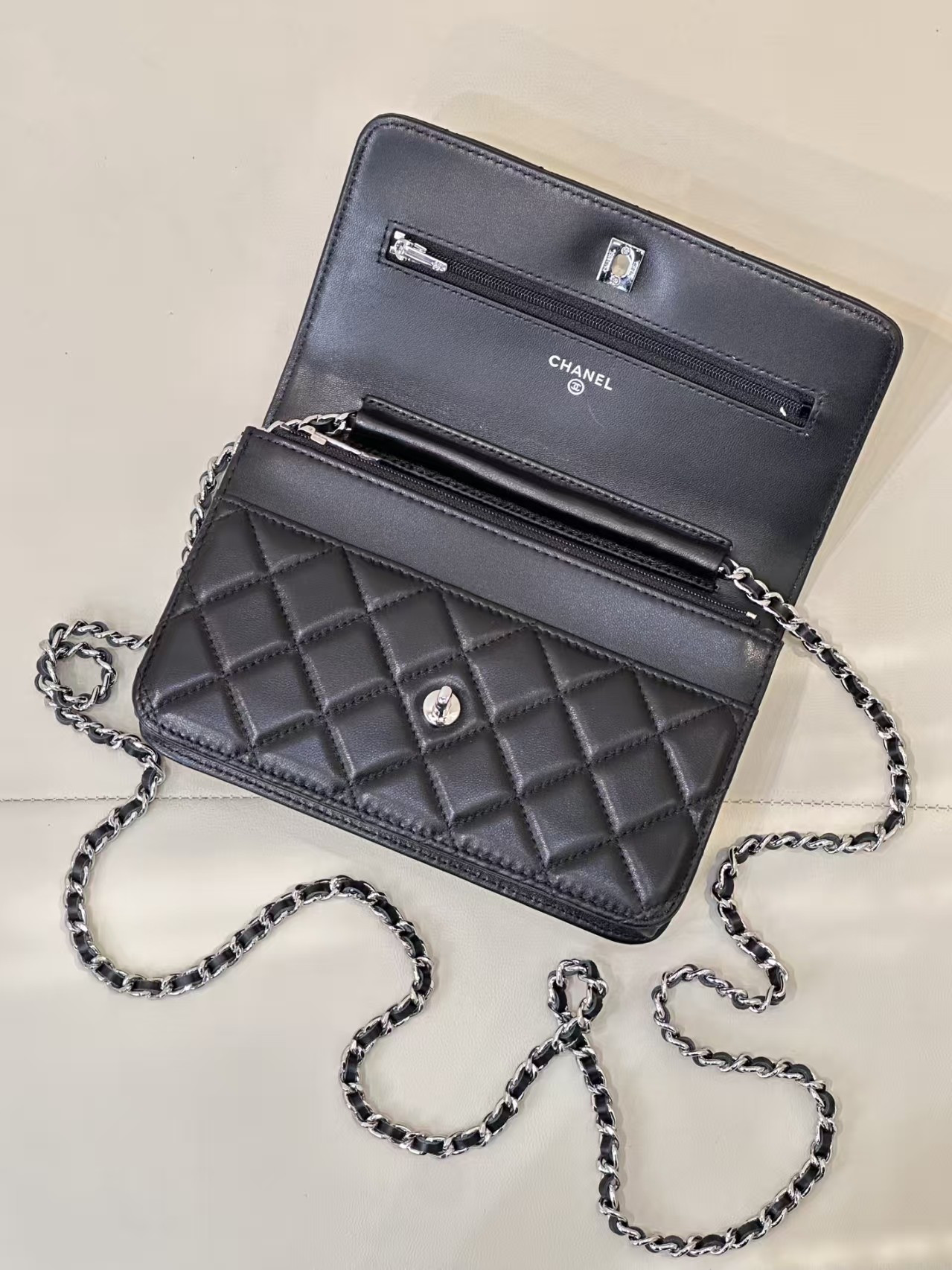 Ch*el woc classic wallet on chain 13x19cm