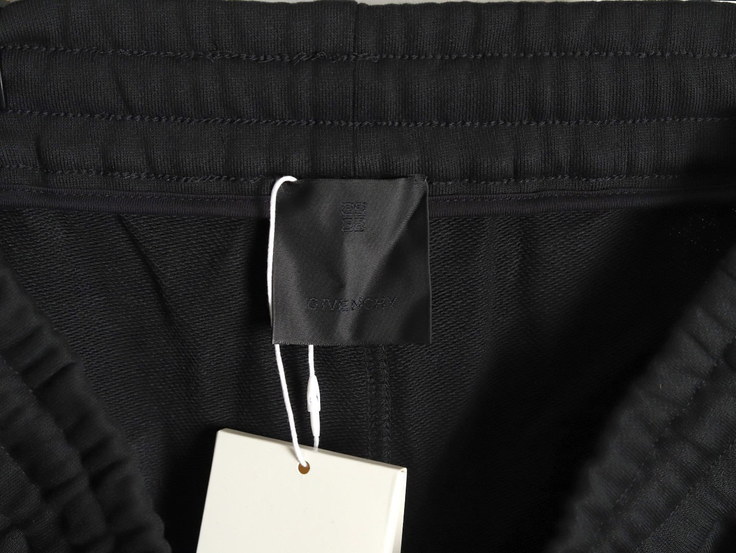 Givenchy 25ss shorts