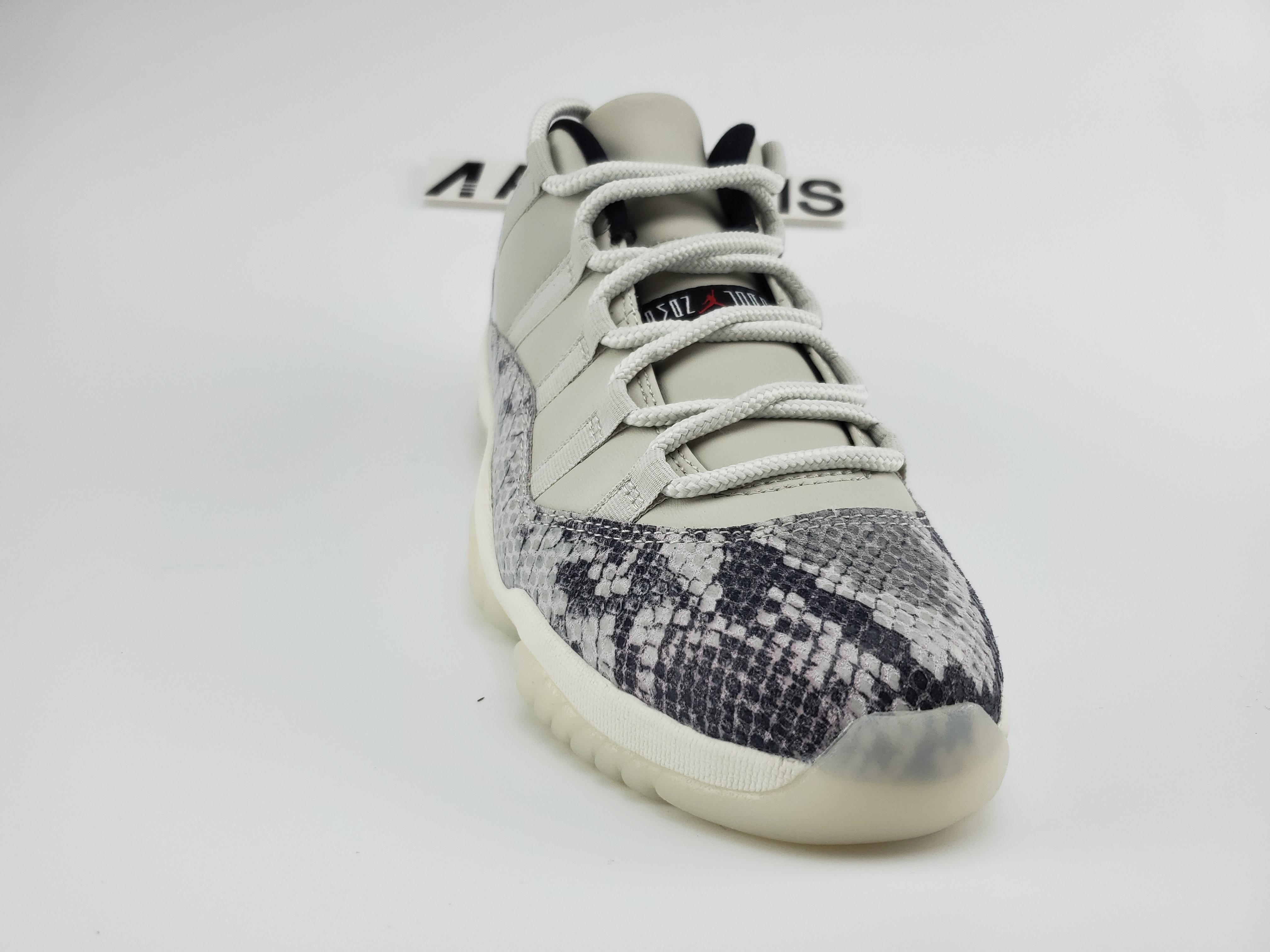 Air Jordan 11 Retro Low Snake Light Bone