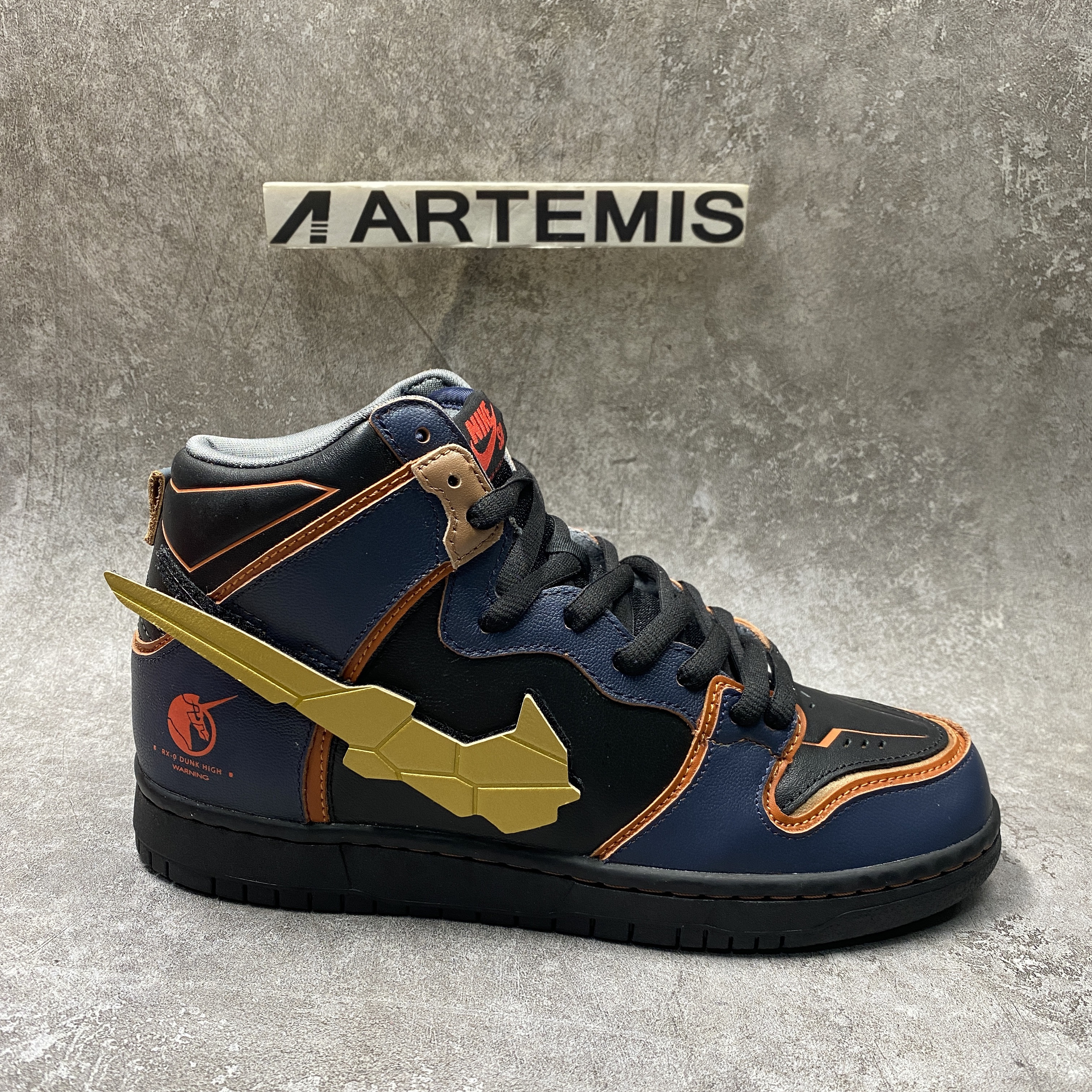 Nike SB Dunk High RX-0 Unicorn Gundam 02 Banshee
