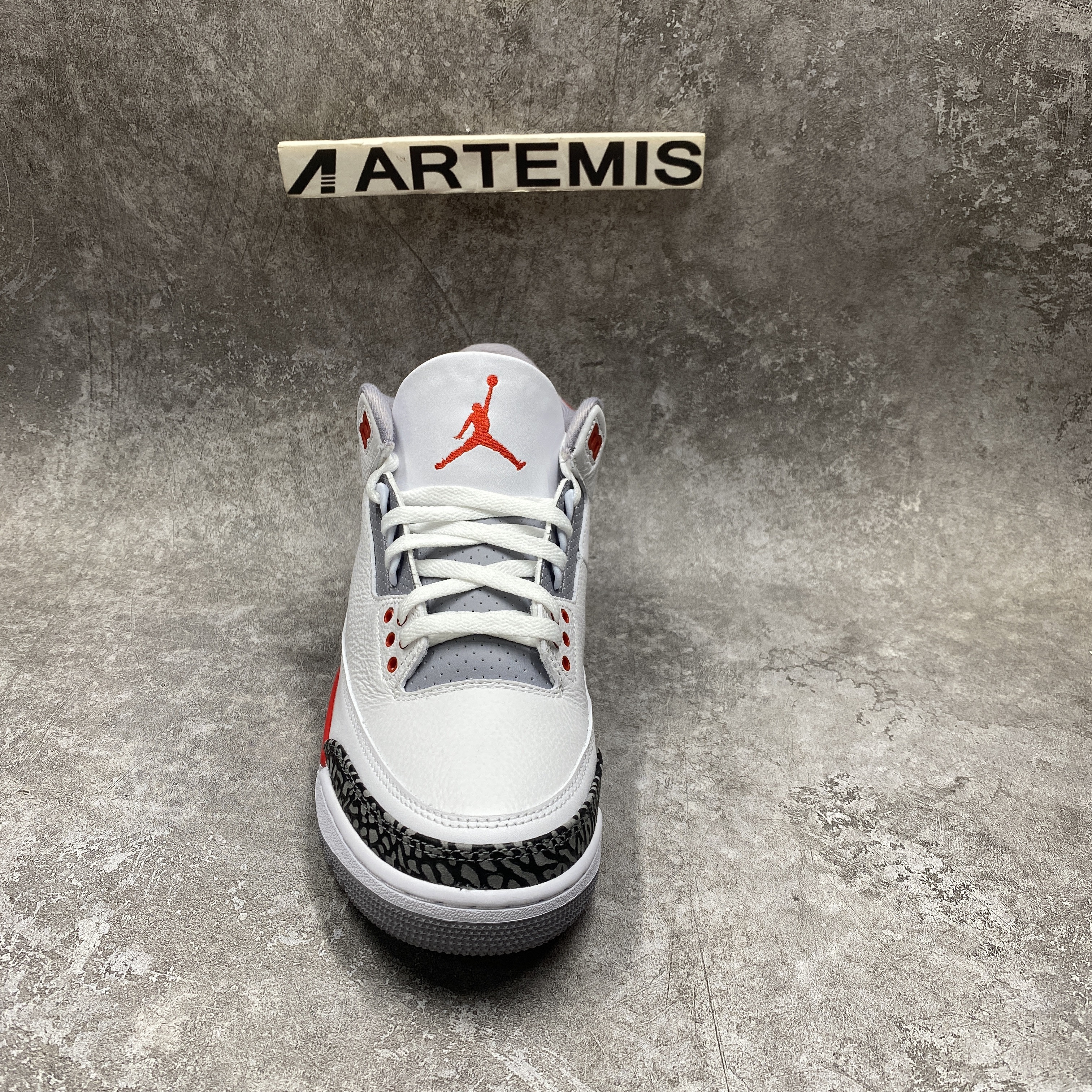 Air Jordan 3 OG “Fire Red” 2022