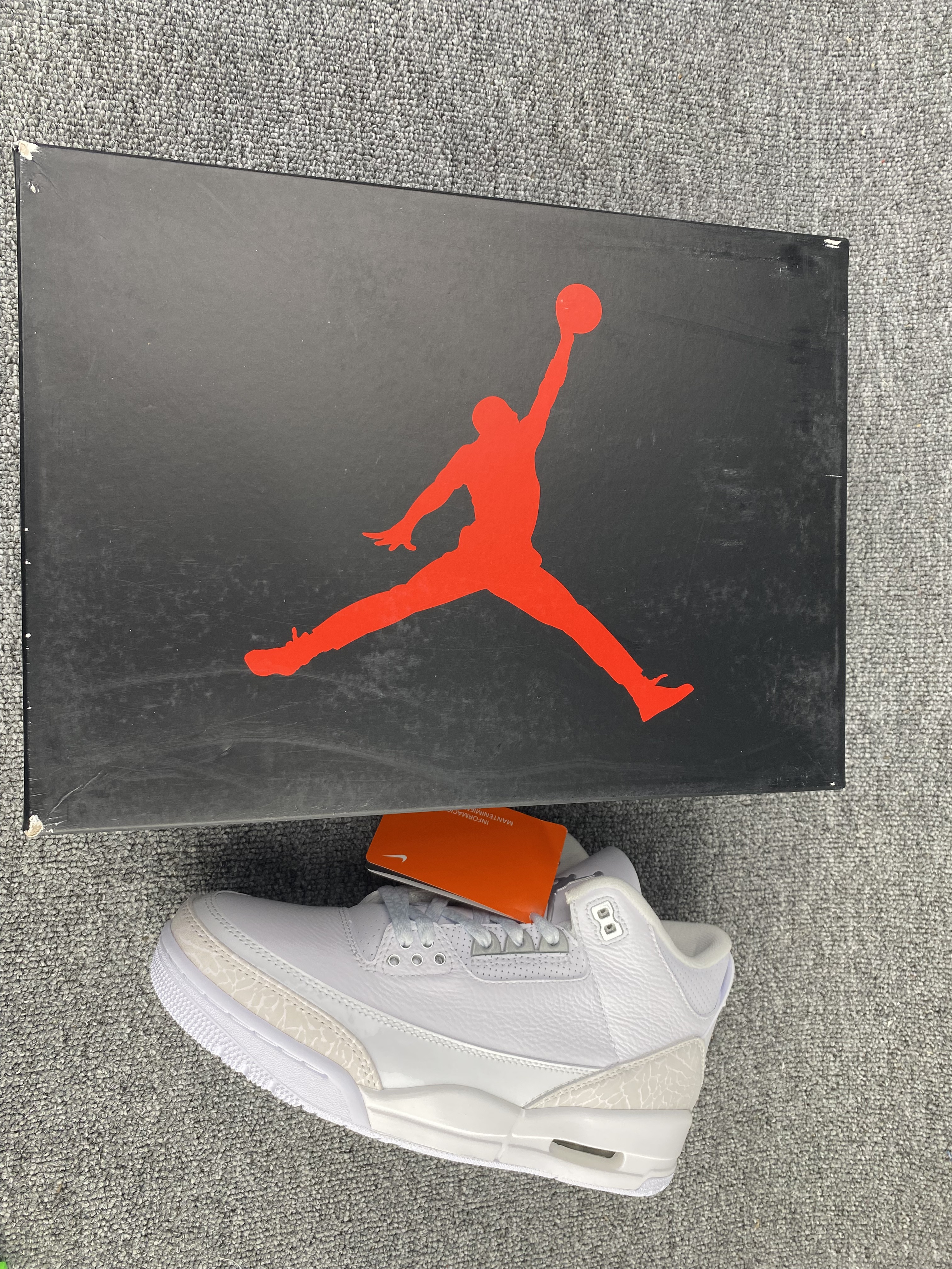 UA Air Jordan 3 Retro