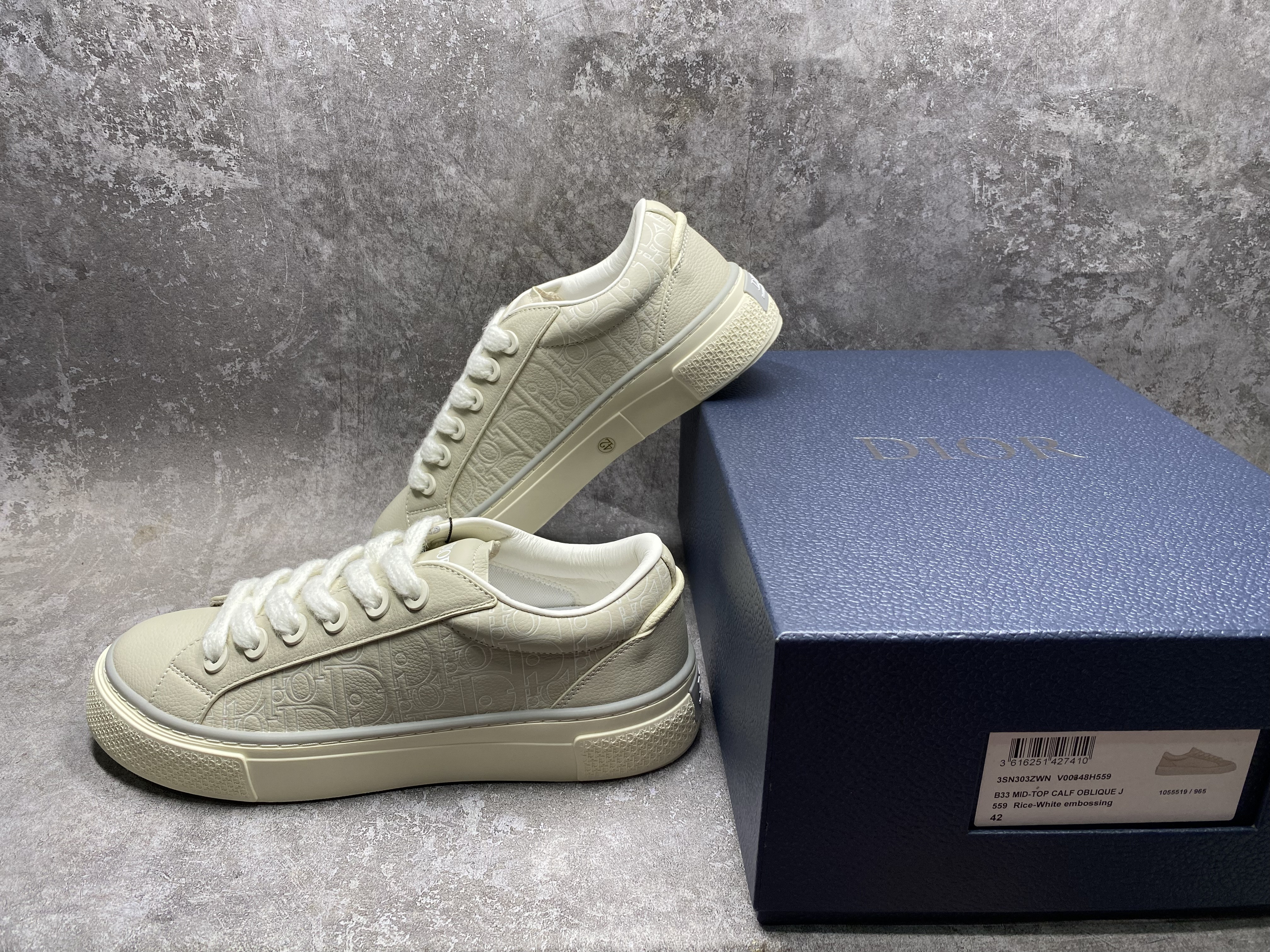 ua D*or b33 sneaker