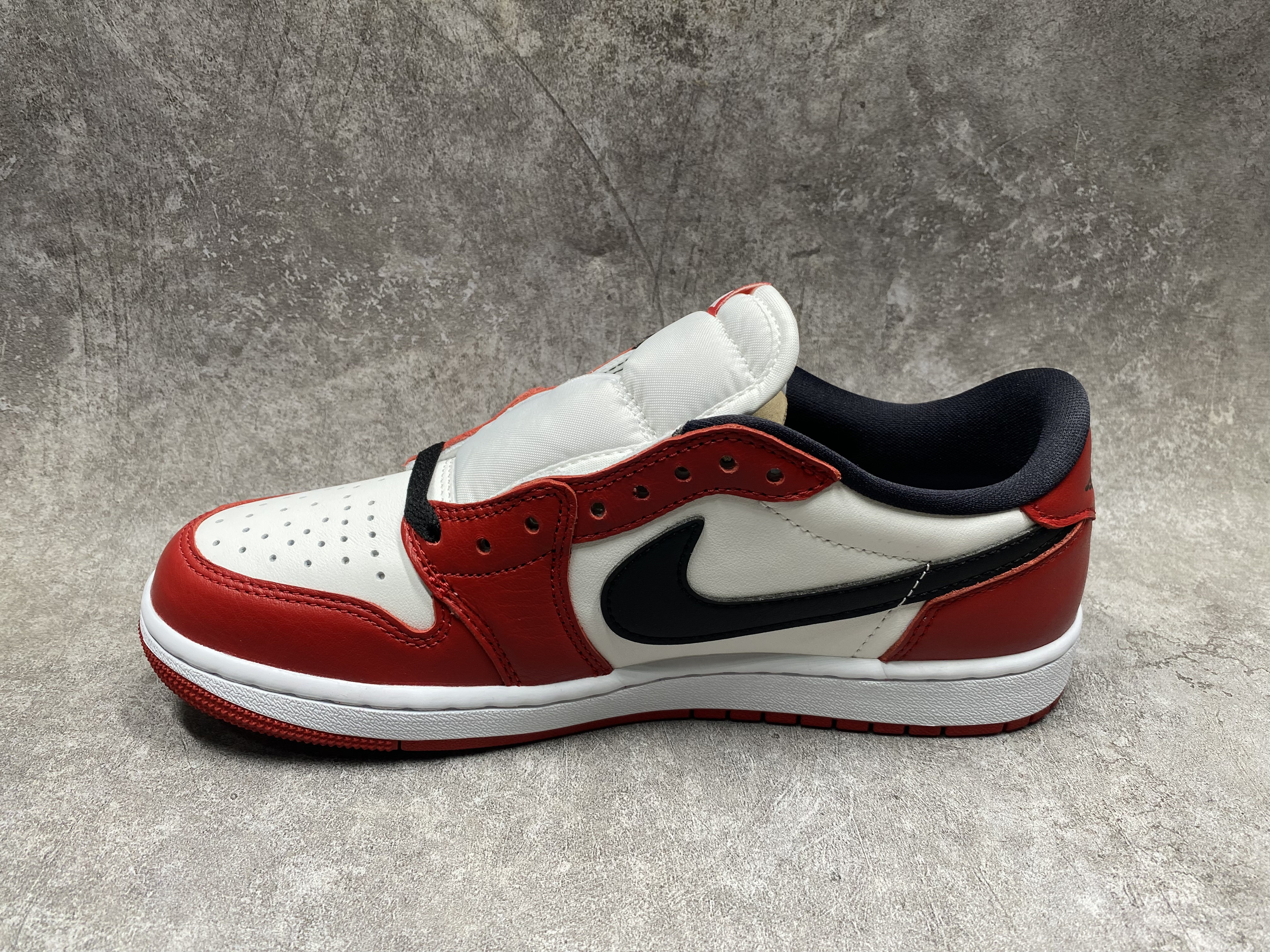 UA Air Jordan 1 Retro Low OG Chicago (2025)