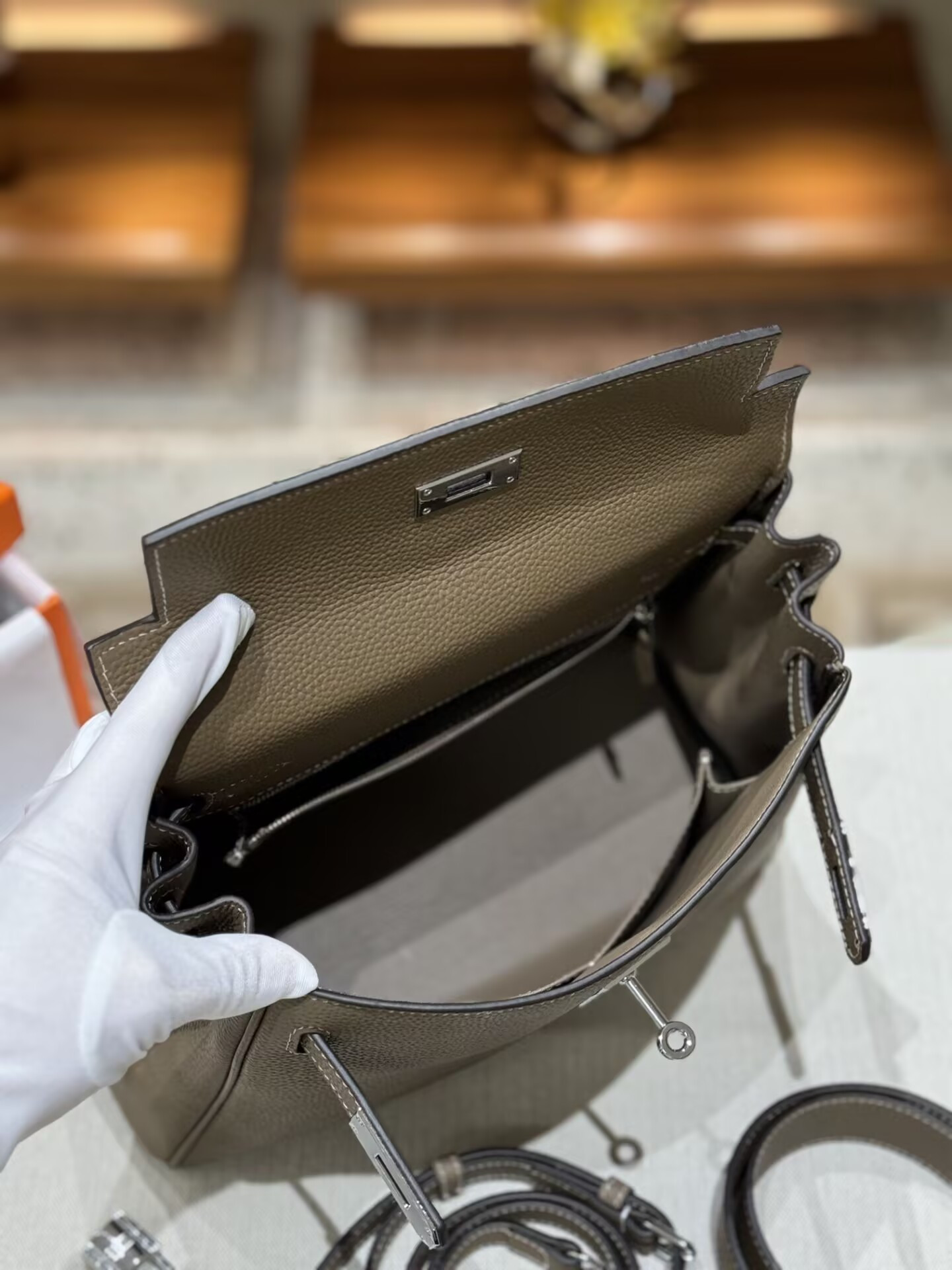 HERMÈS Kelly Silver-tone Hardware 25 28