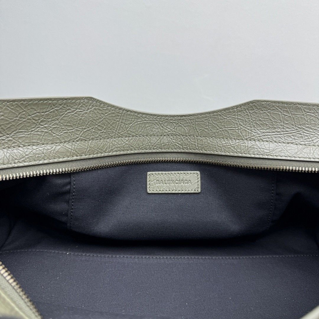 Ba*len*cia*ga le city bag east-west 32x19x9cm