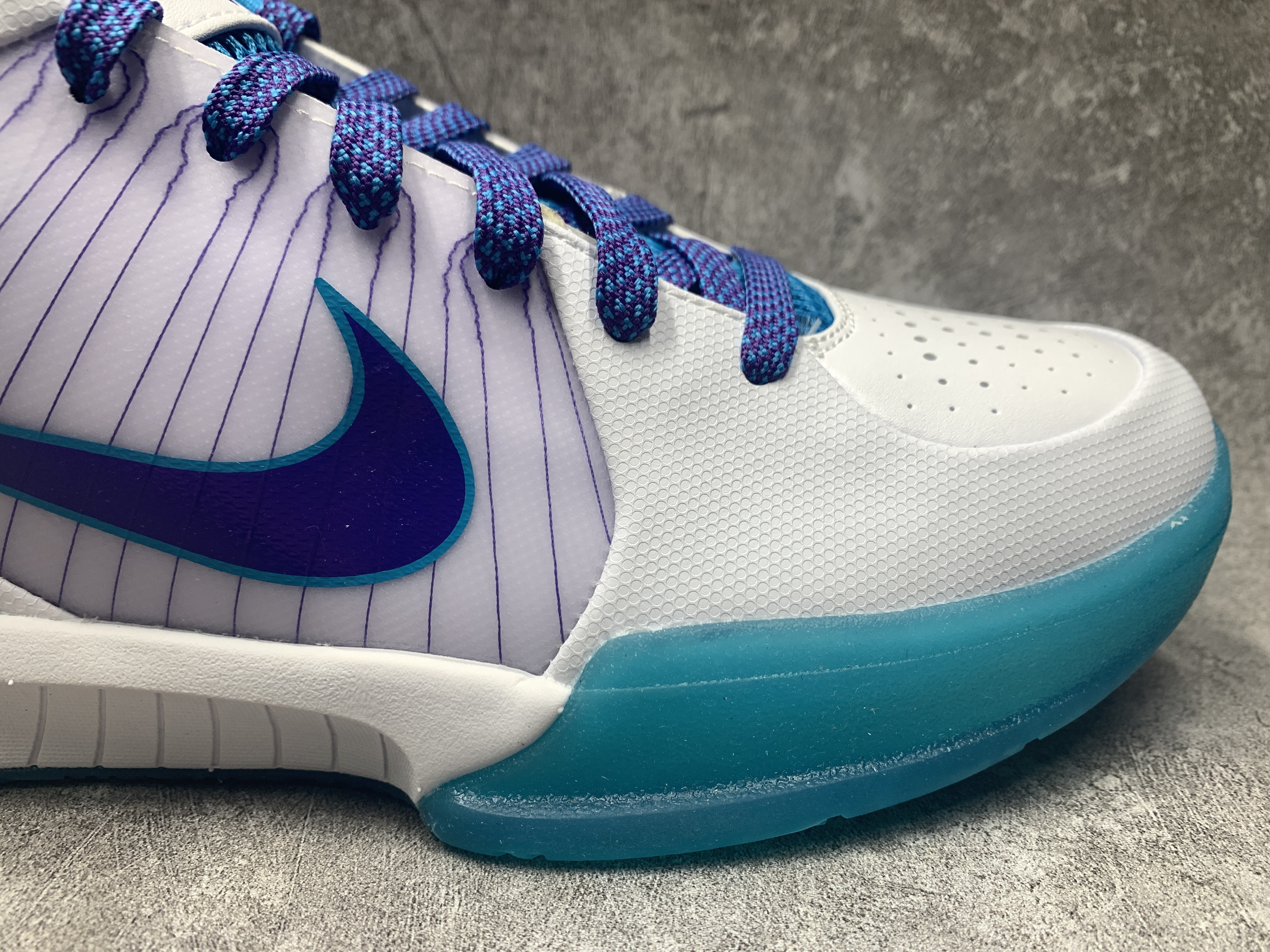 Nike Kobe 4 Protro Draft Day Hornets
