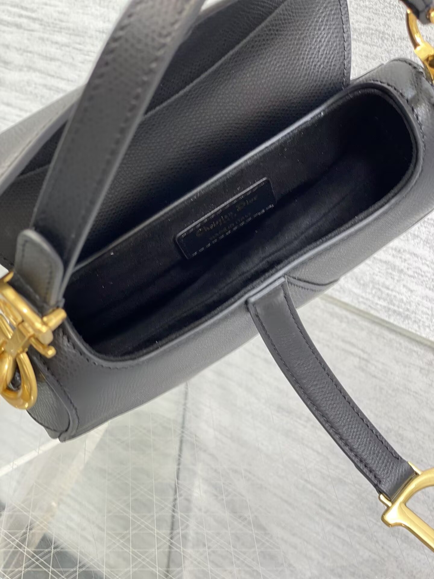 D*or mini saddle bag with strap black grained calfskin 19 x 16 x 5 cm