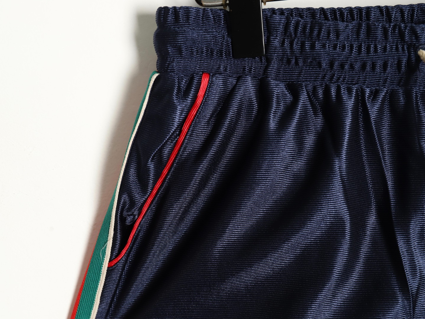 G*u*i shorts