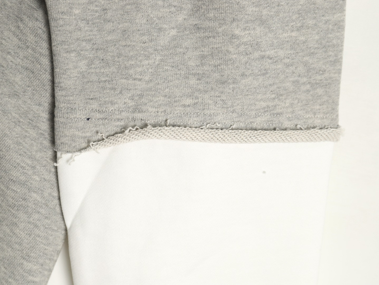 G*u*i 24fw hoodies