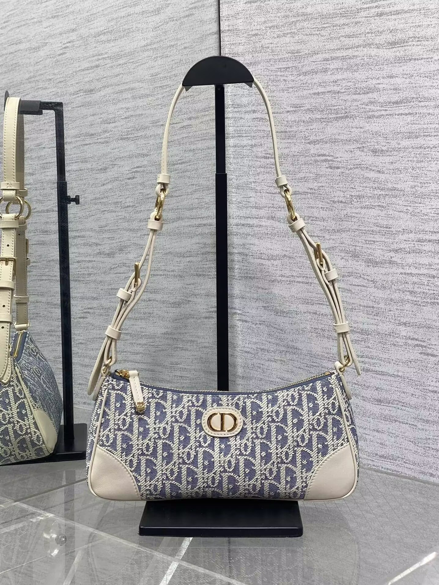 D*or 30 montaigne wanderlust mini bag blue D*or oblique chambray with smooth calfskin 26x12x7cm