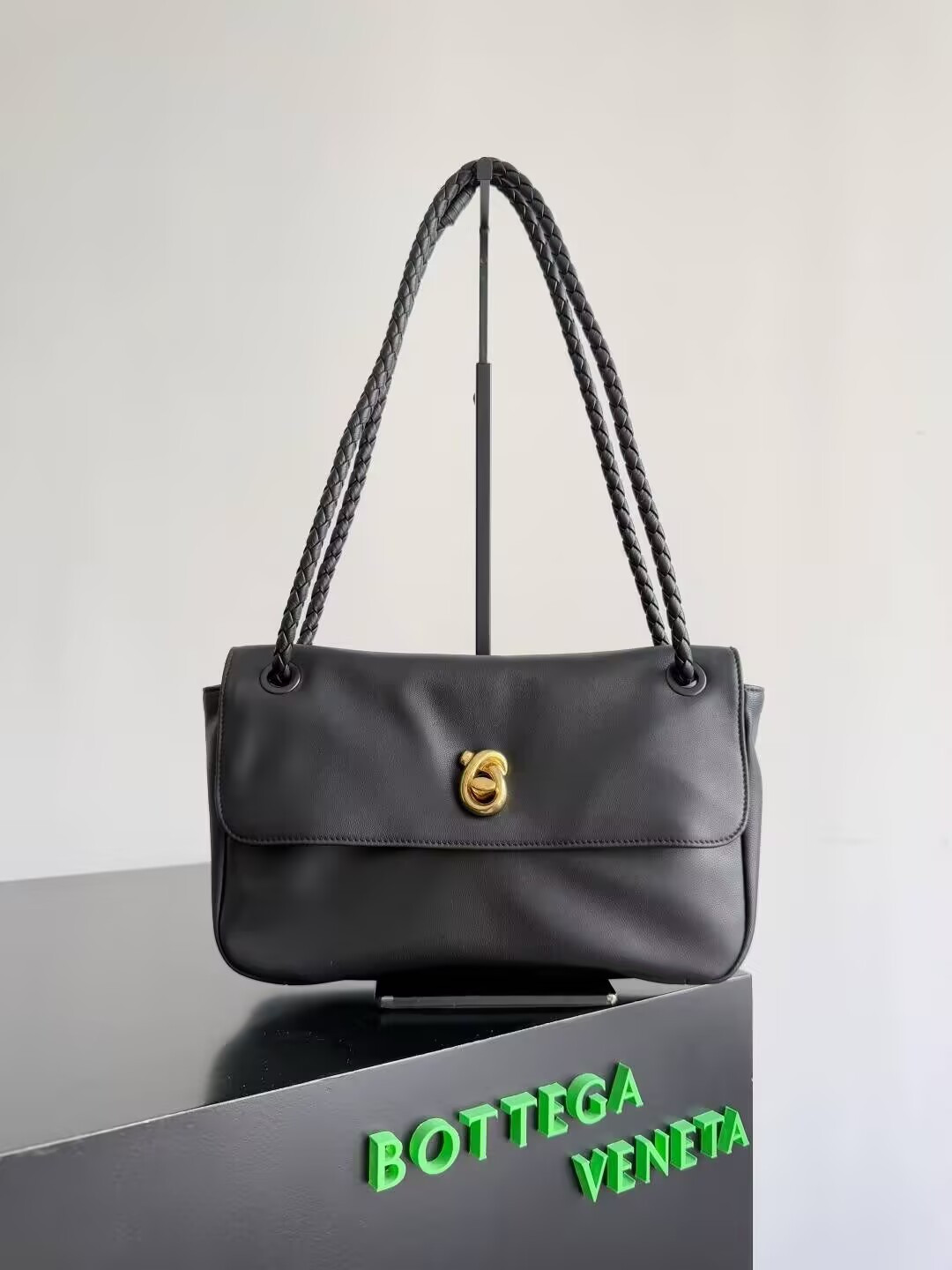 bo*te*ga Ve*ne*ta madison 16x27x6cm