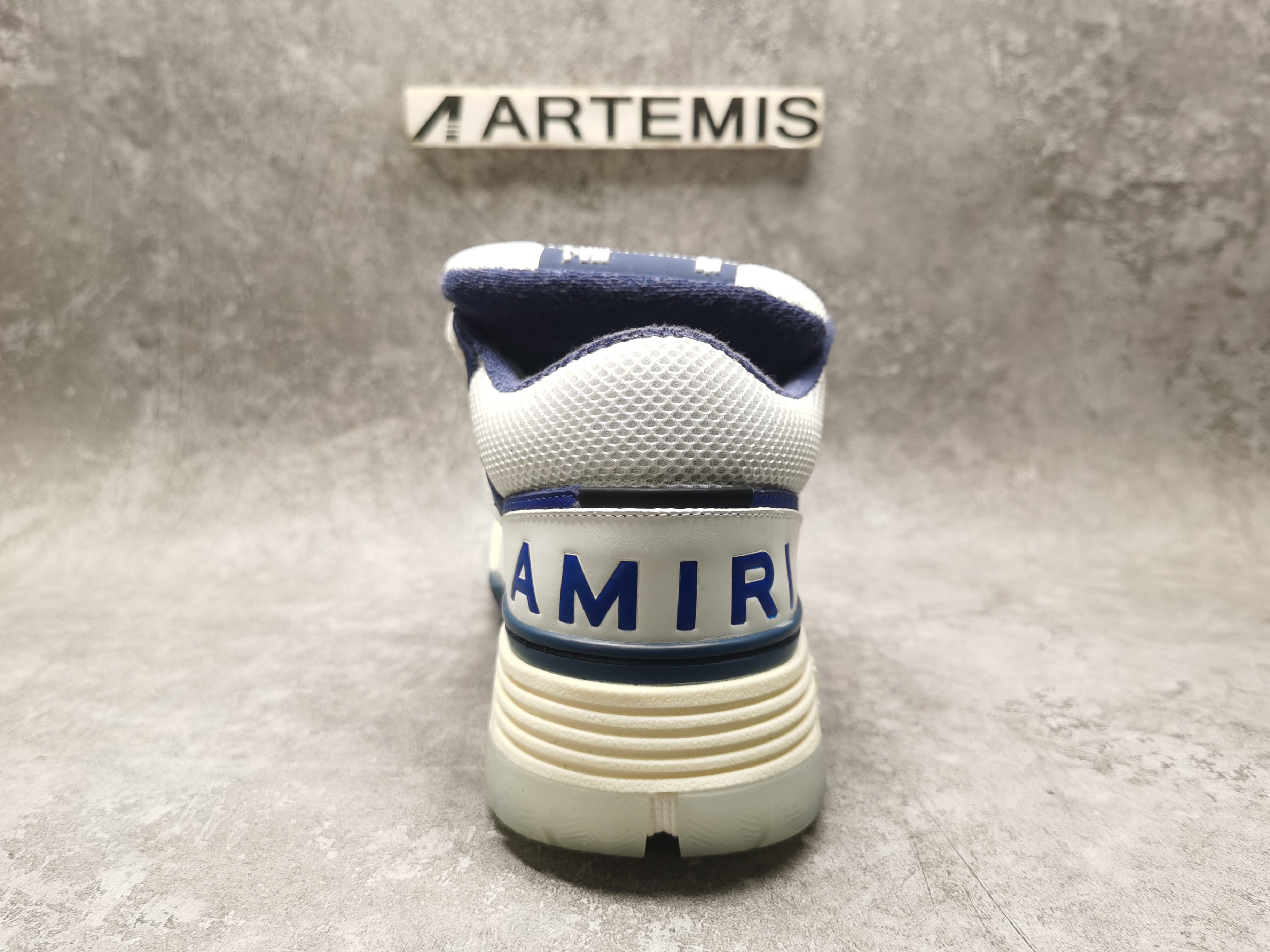 UA Amiri MA-1