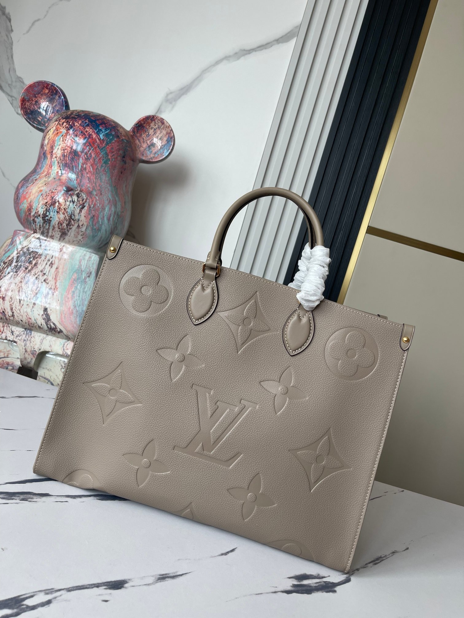 LV OnTheGo GM M449251 16.1 x 13.4 x 7.5inches