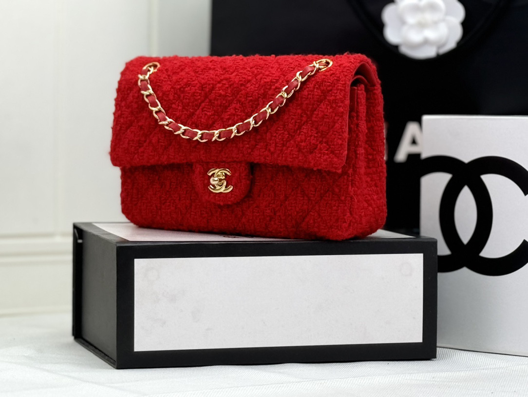 Ch*el mini classic 11.12 handbag 25 15.5 × 25.5 × 6.5 cm