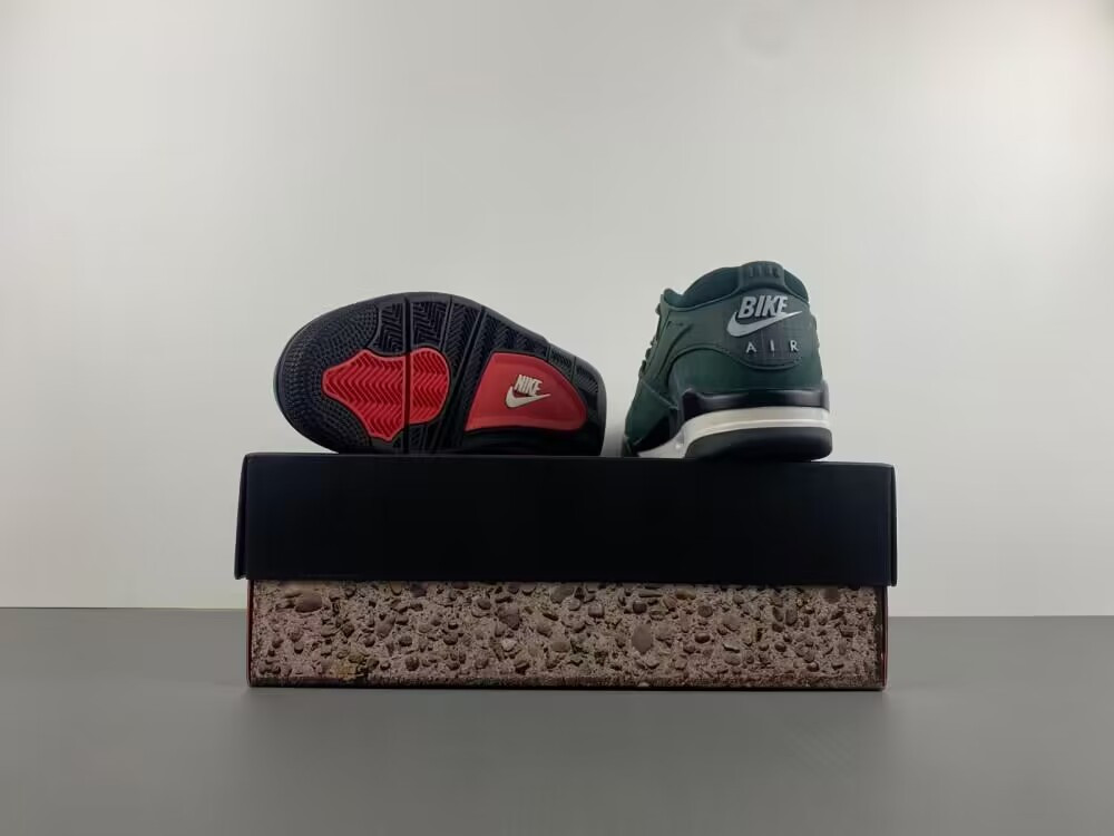 UA Jordan 4 RM SP Nigel Sylvester Grandma