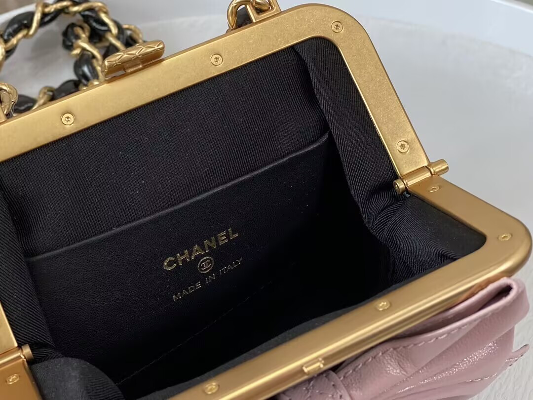 Ch*el clutch with chain 12 × 13 × 4 cm