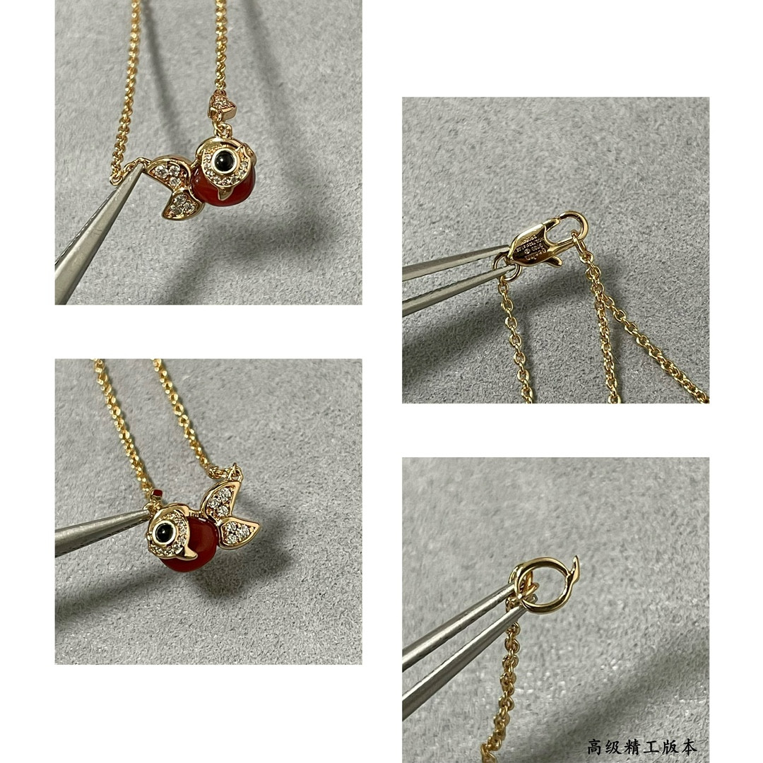 Qeelin Little Goldfish Necklace