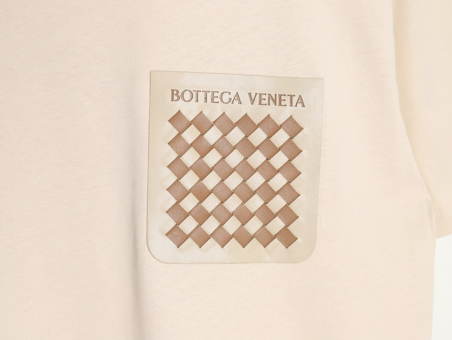 bo*te*ga Ve*ne*ta bv 25ss short-sleeved t-shirt