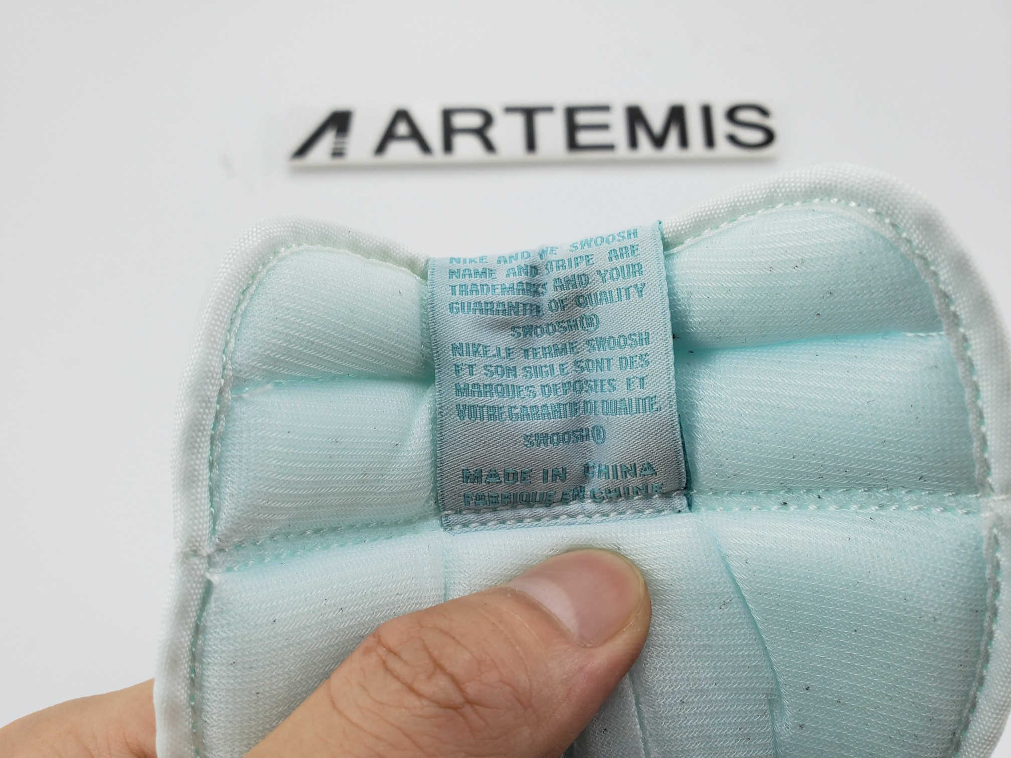 Jordan 1 Retro High Igloo