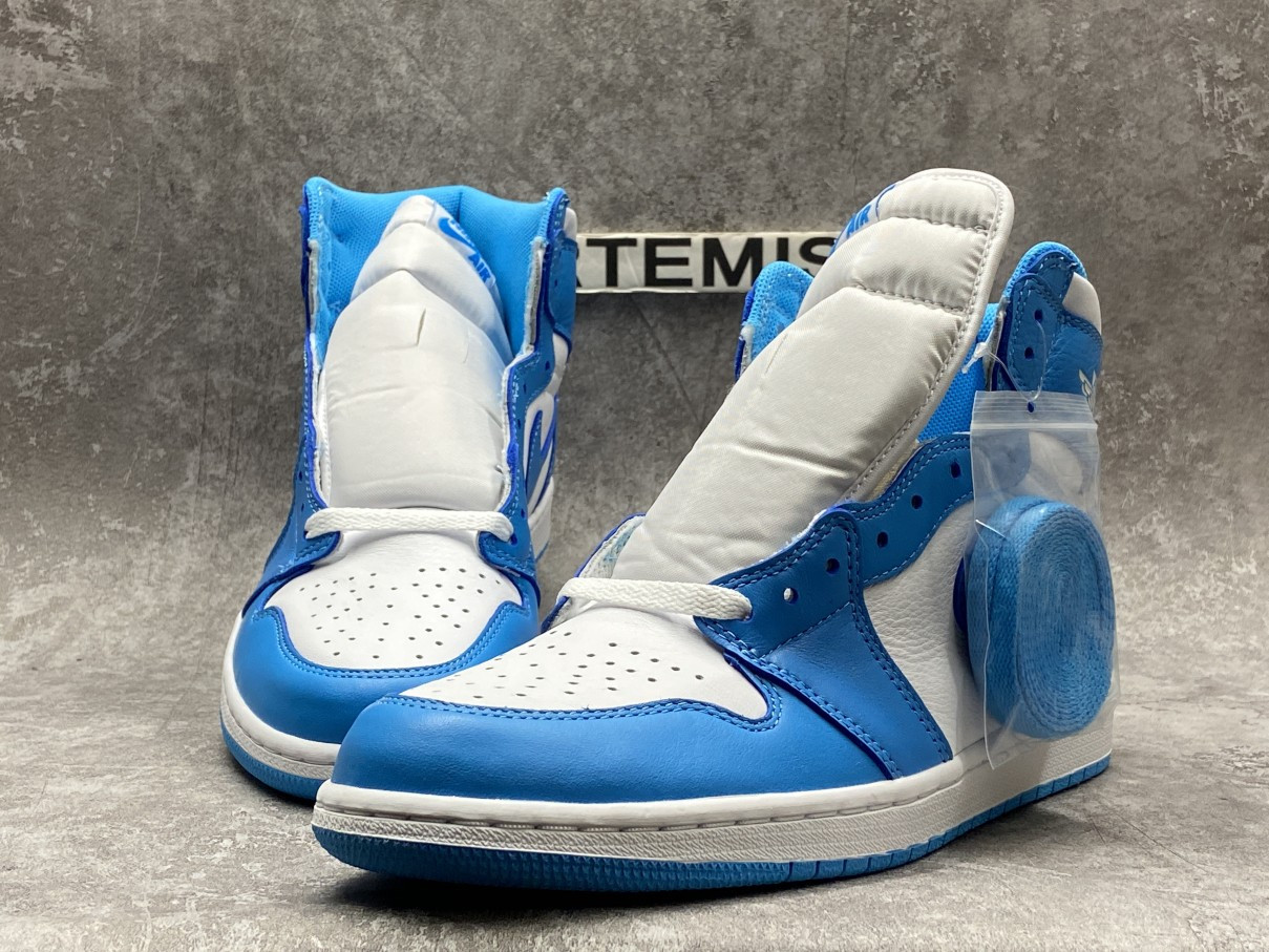 Air Jordan 1 Retro High UNC