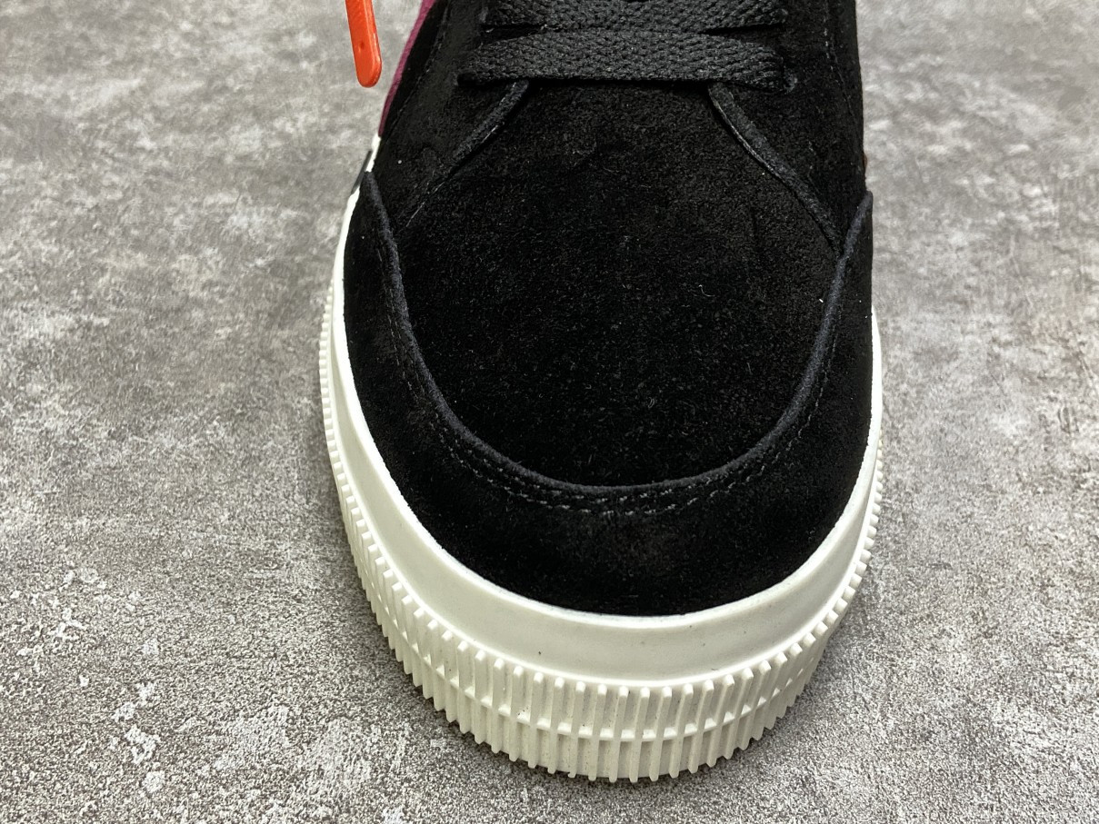 OFF-WHITE Vulc Low Black Fuchsia