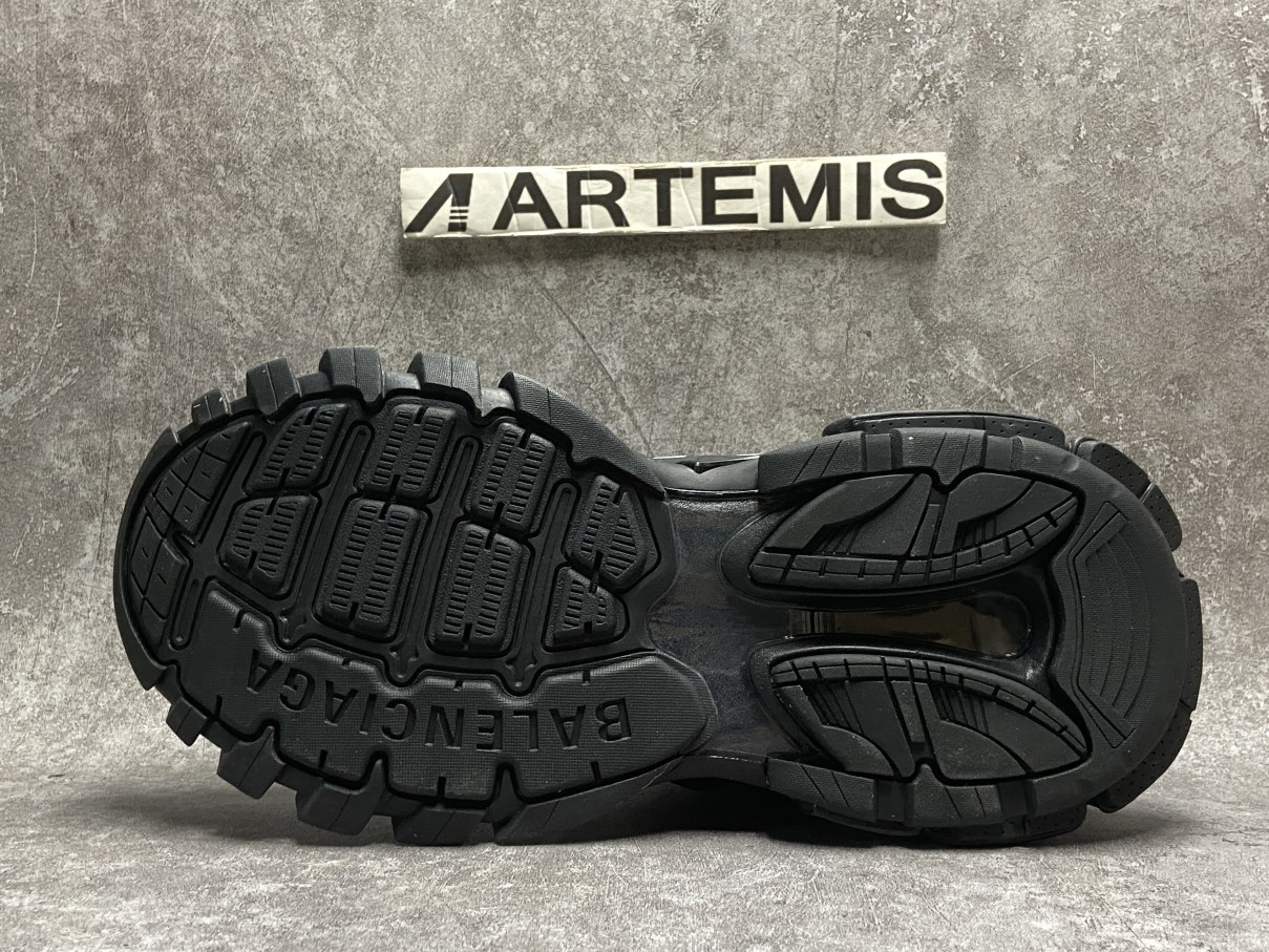 Balenciga Track Black White With Led Light