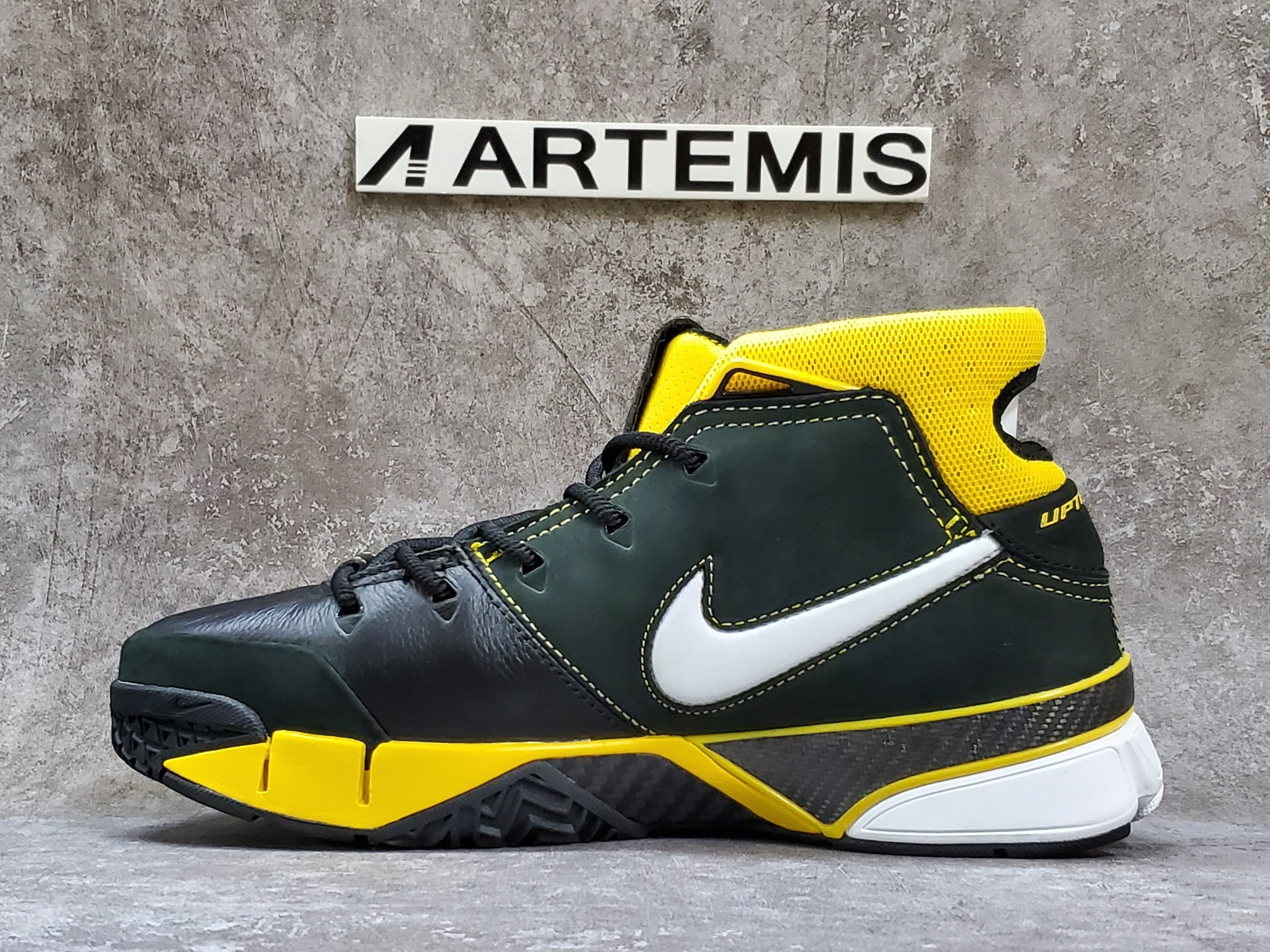 Nike Kobe 1 Protro Black Maize