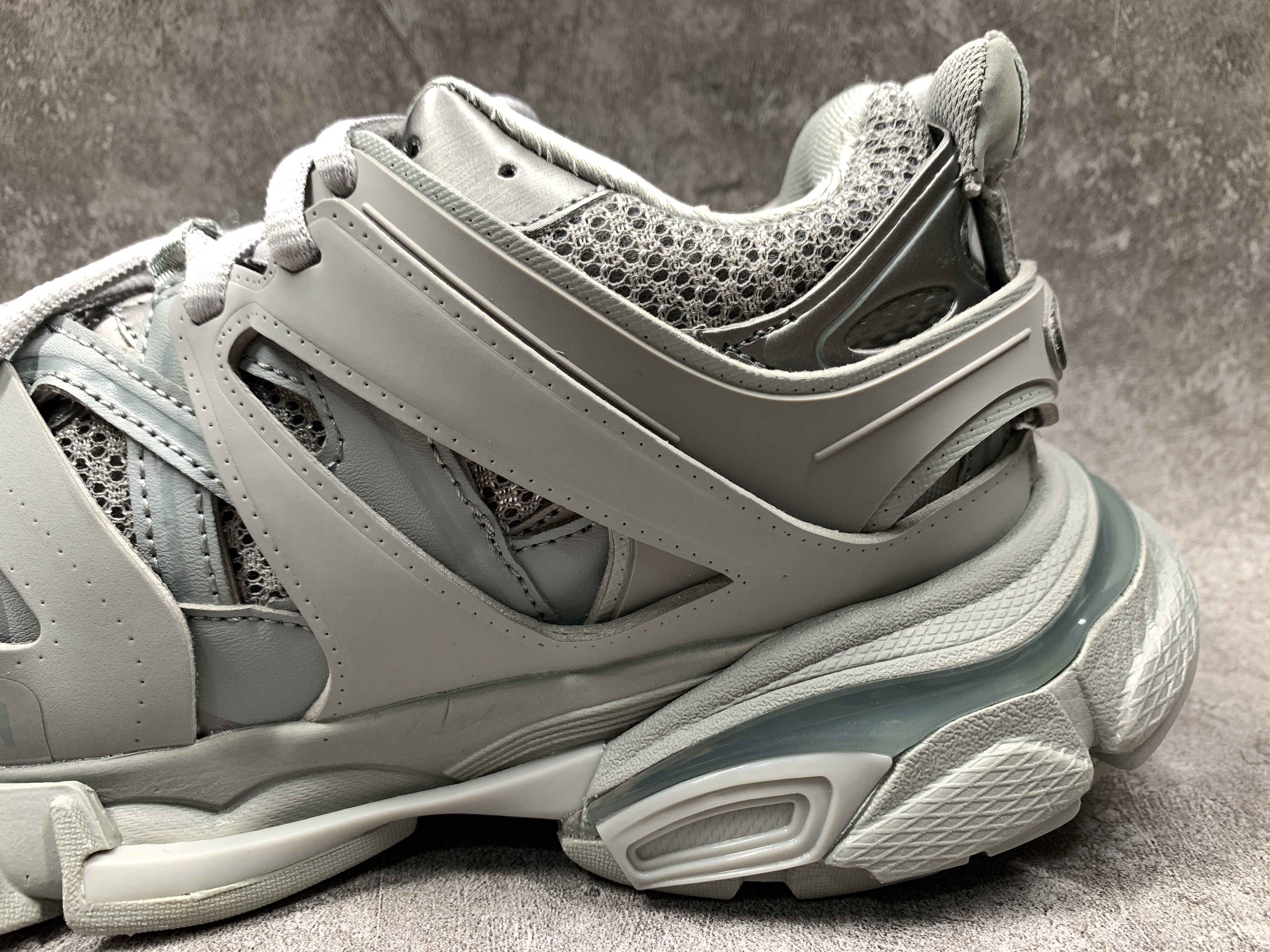 Balenciga Wmns Track Sneaker Grey