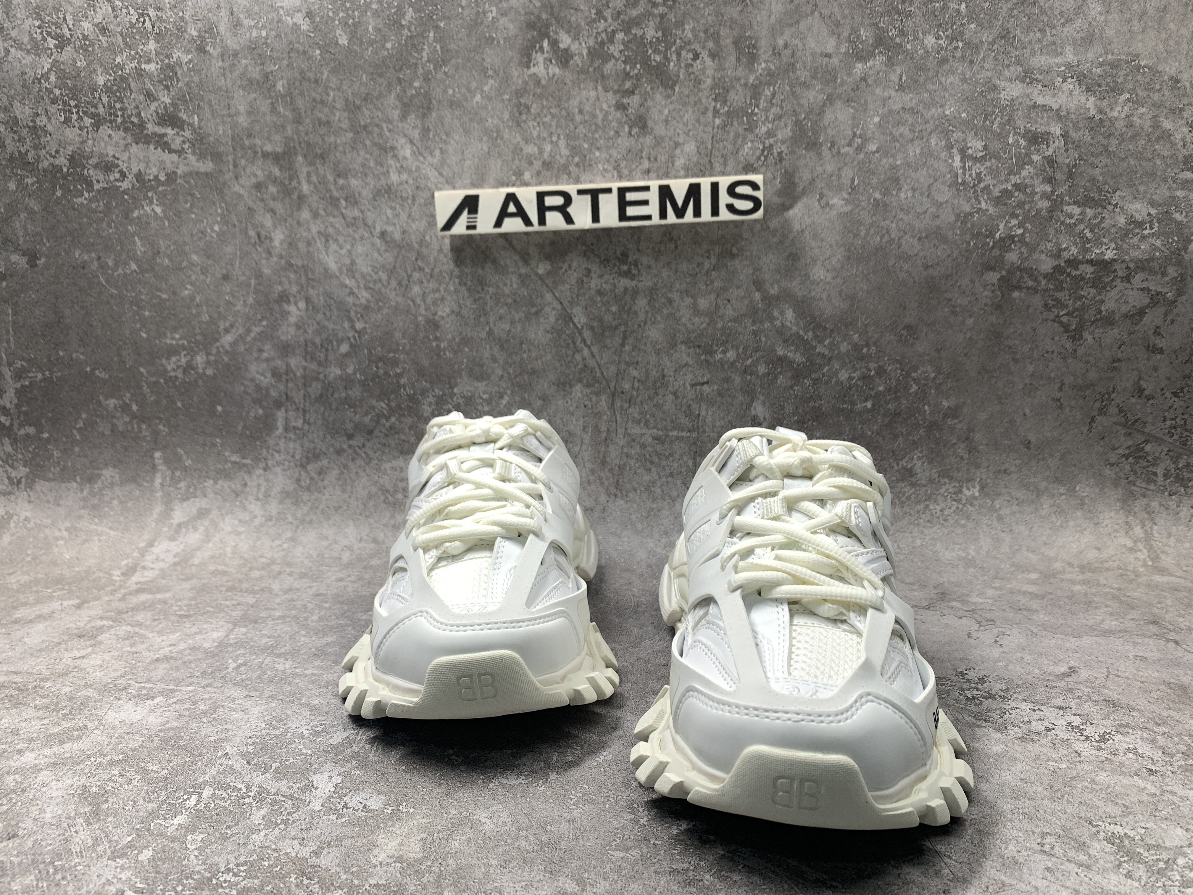 Balenciga Track Mule White