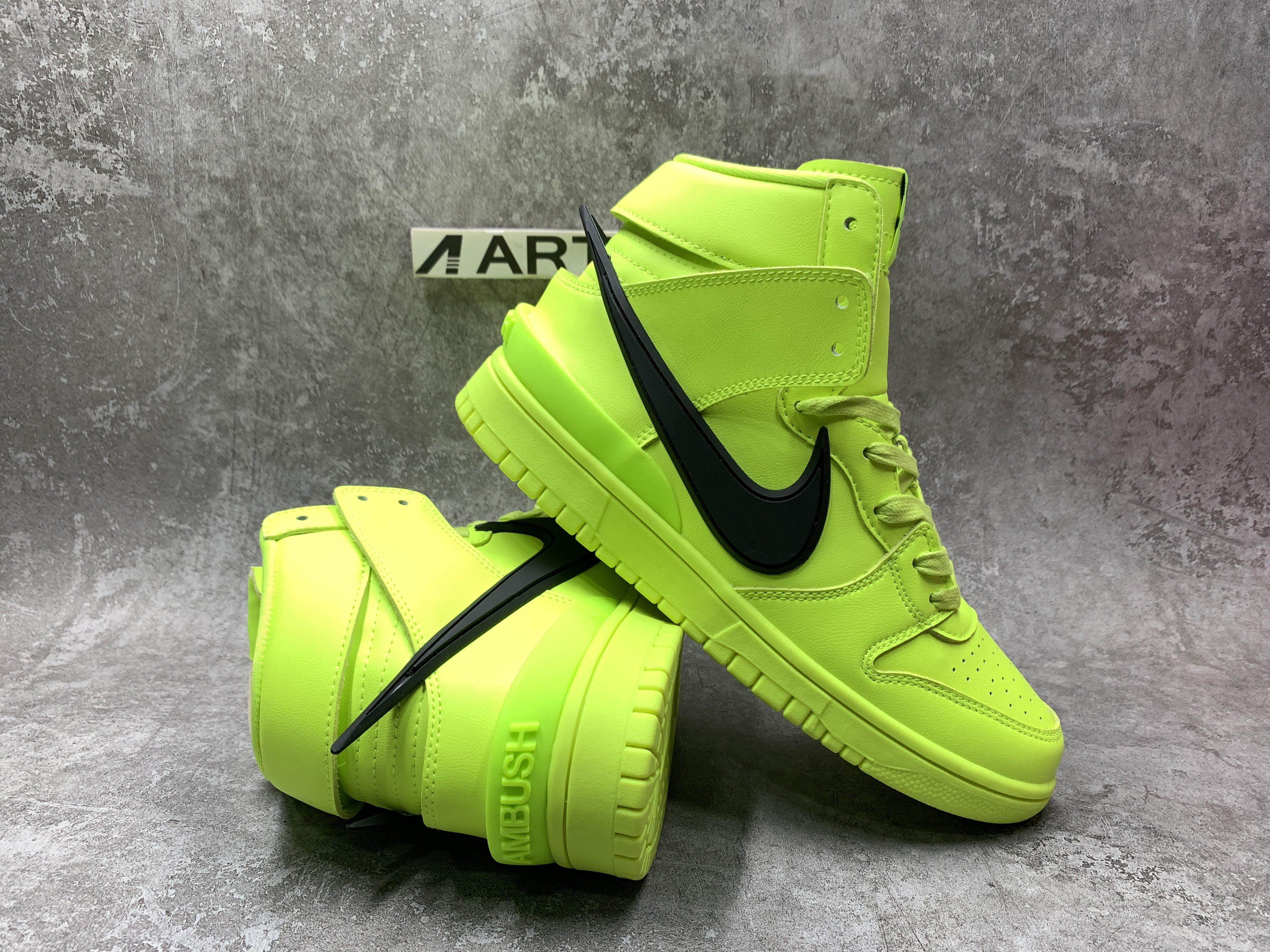Nike Dunk High AMBUSH Flash Lime