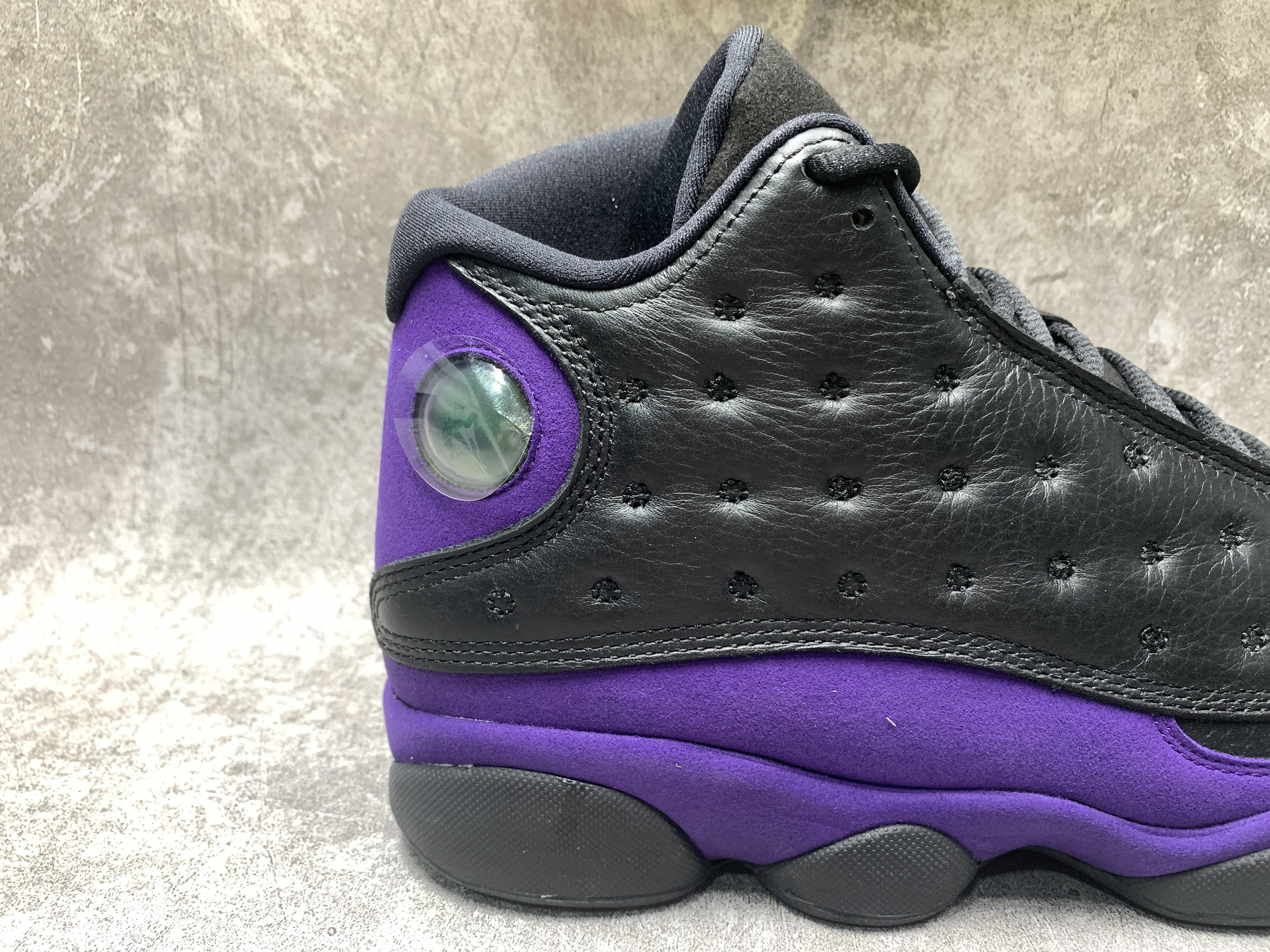 Air Jordan 13 Retro Court Purple