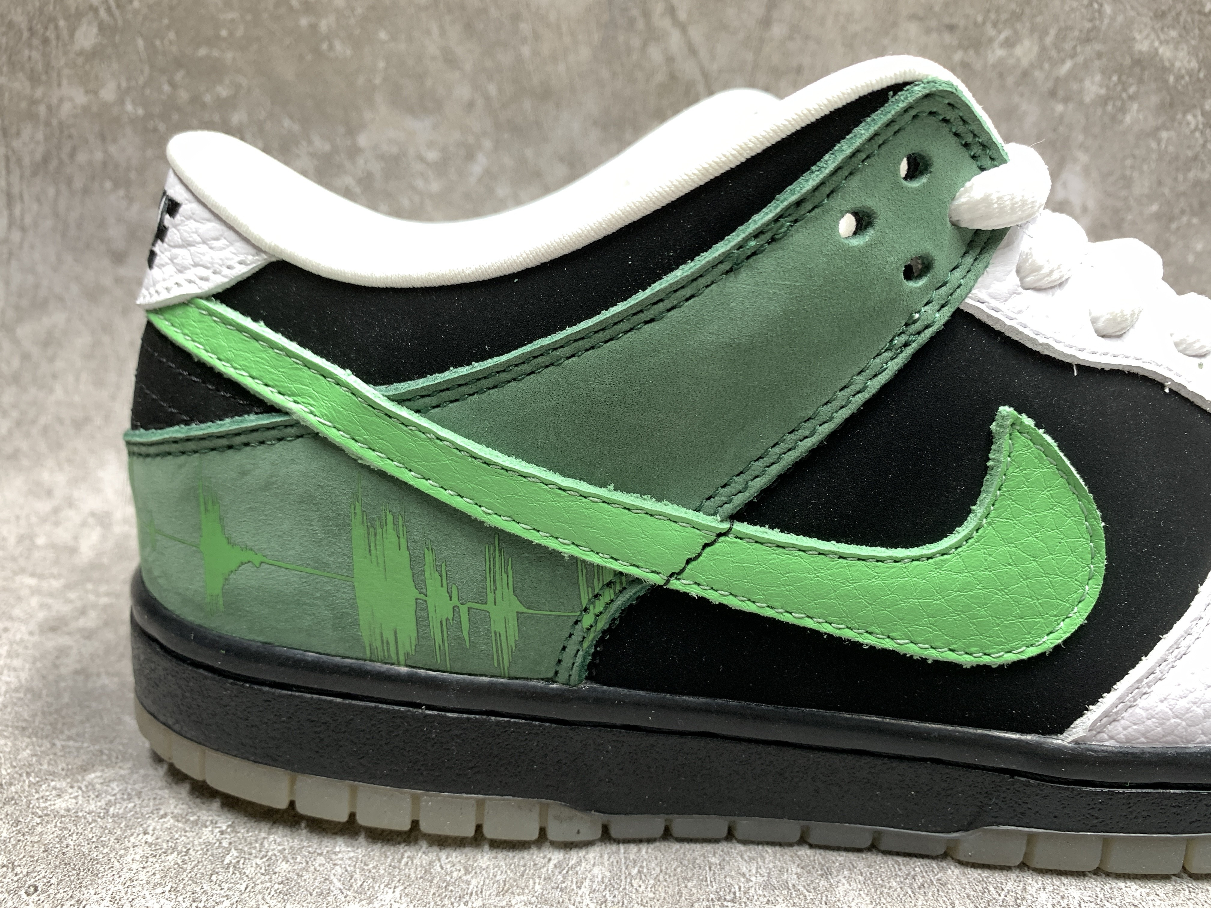 Nike Dunk Low Premium SB C & K