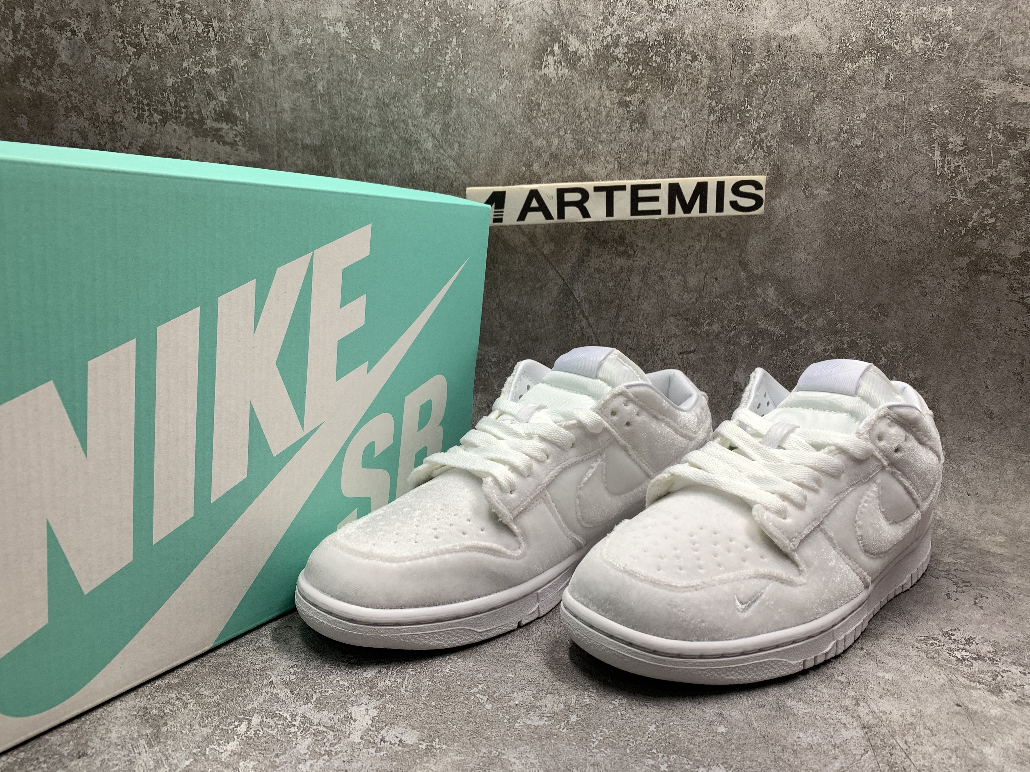 Nike Dunk Low Triple White x Dover Street Market