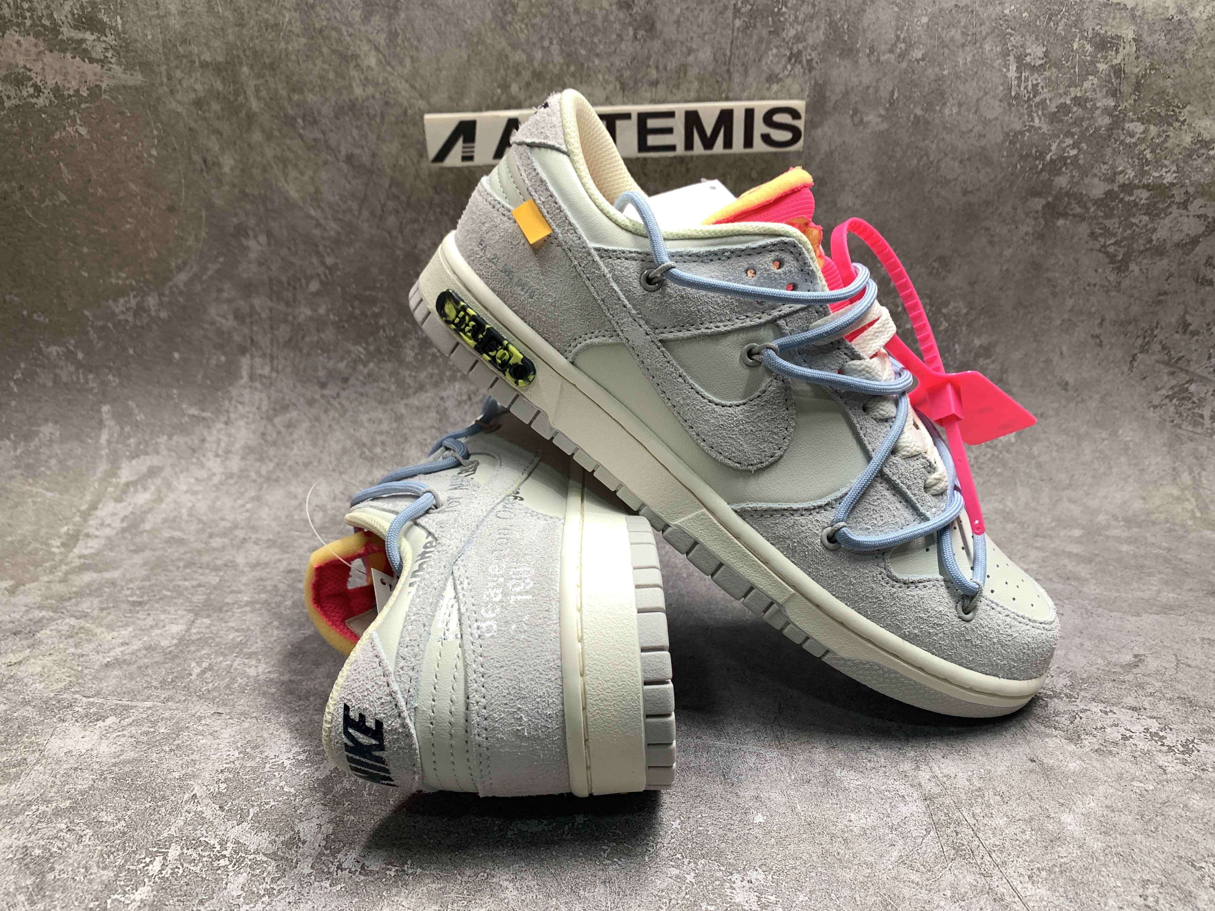 Off-White x Dunk Low Lot 38 of 50