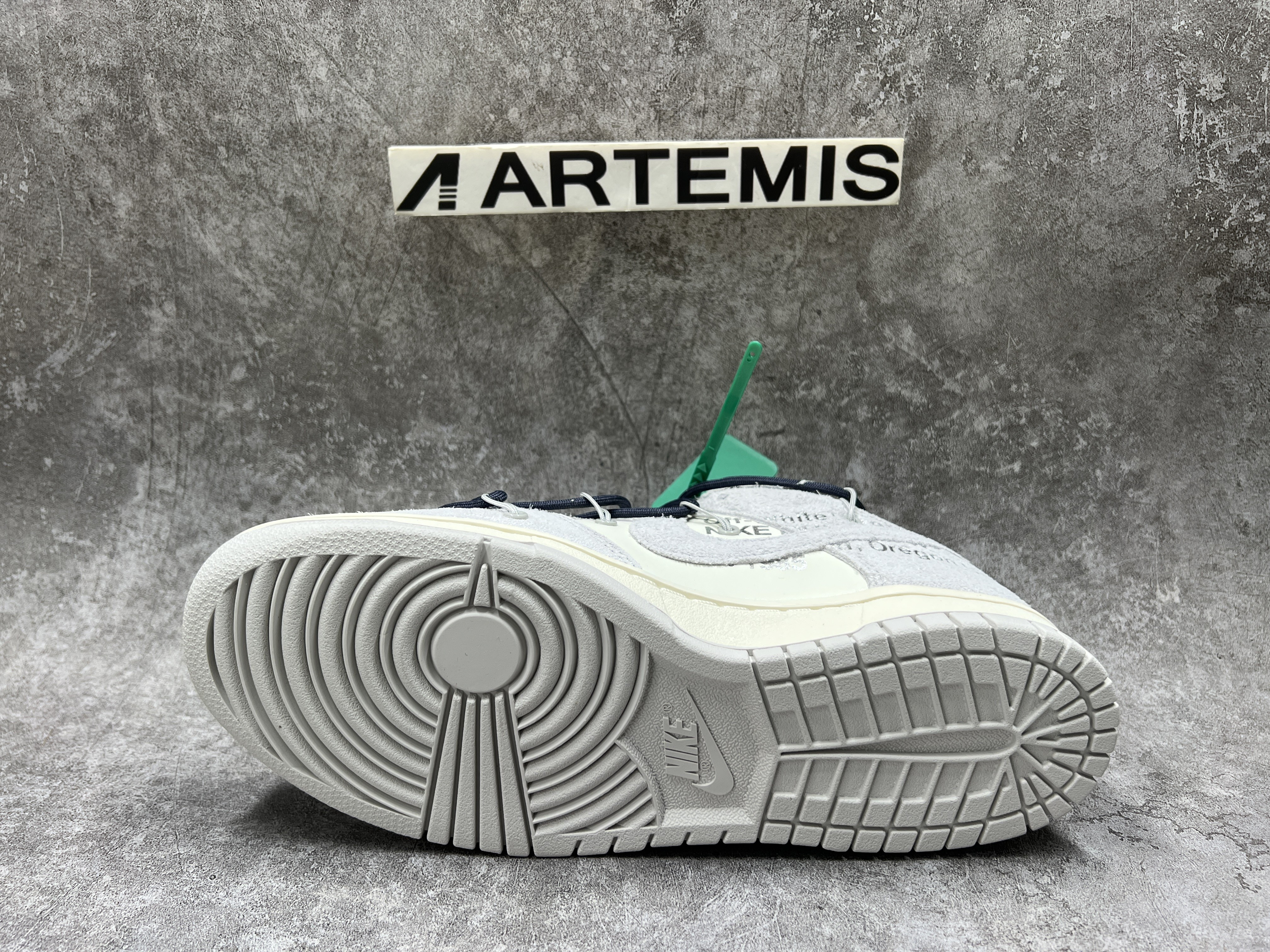 Nike Dunk Low Off-White Lot 20