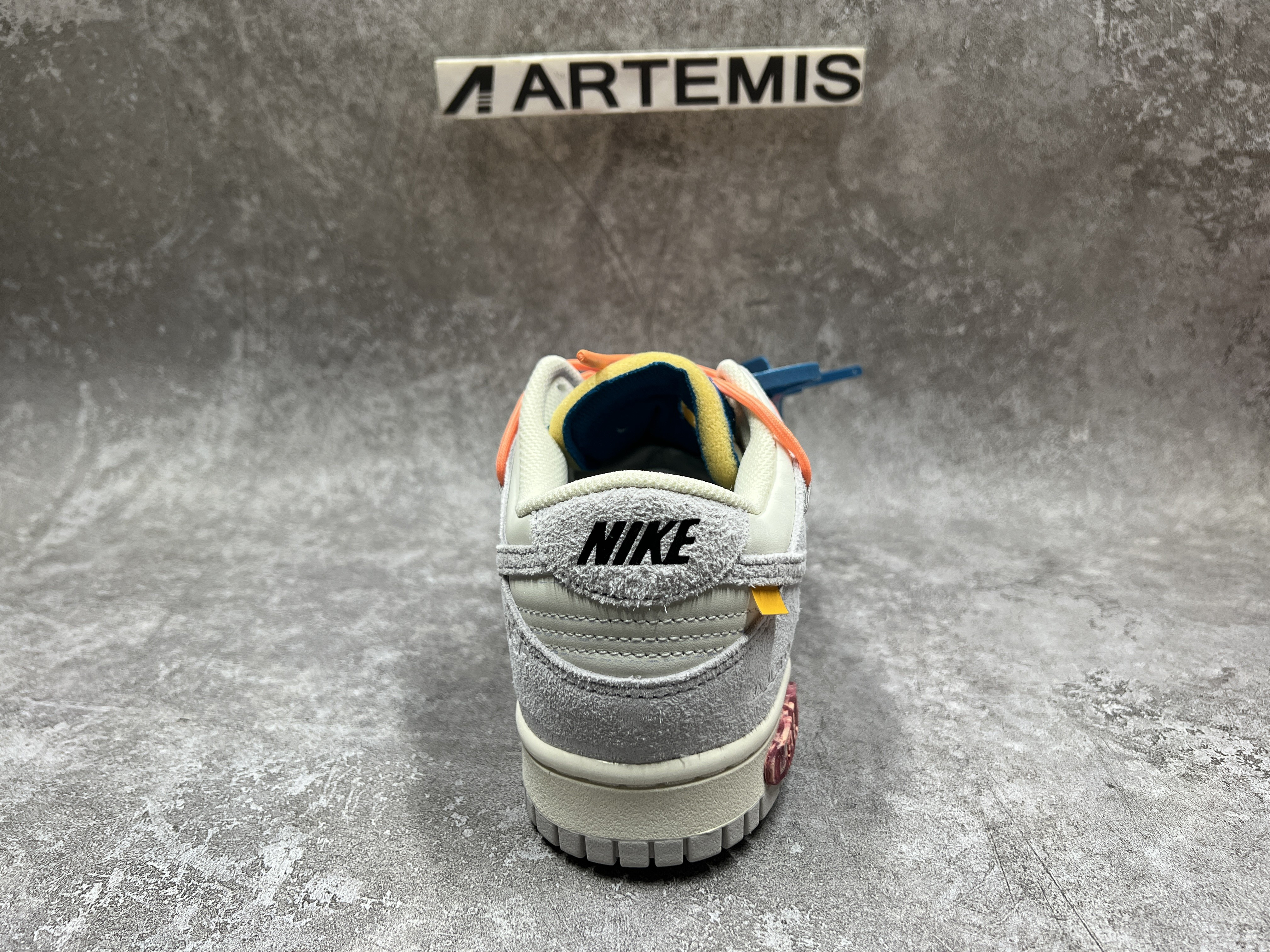 Nike Dunk Low Off-White Lot 19