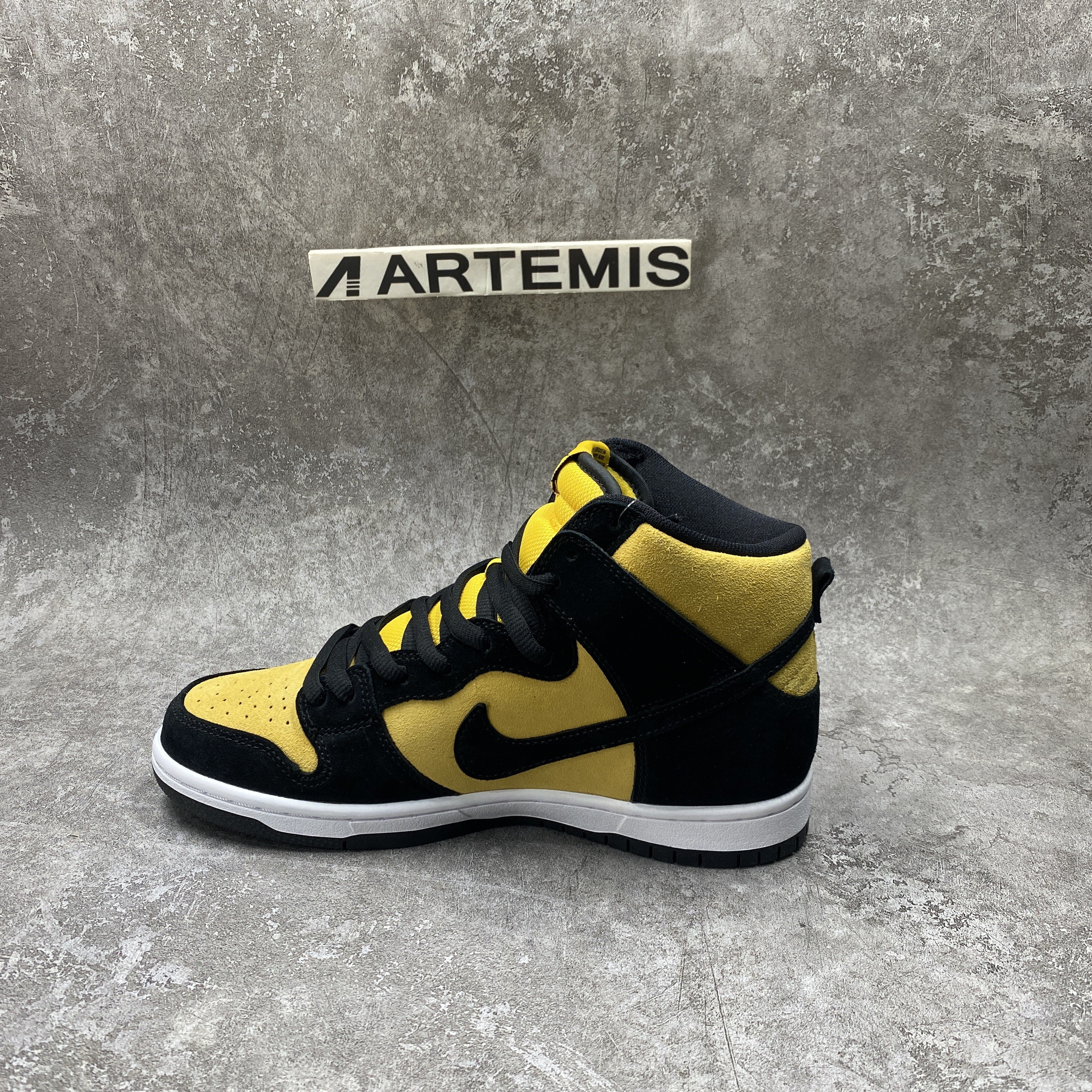 Nike SB Dunk High Pro Reverse Goldenrod