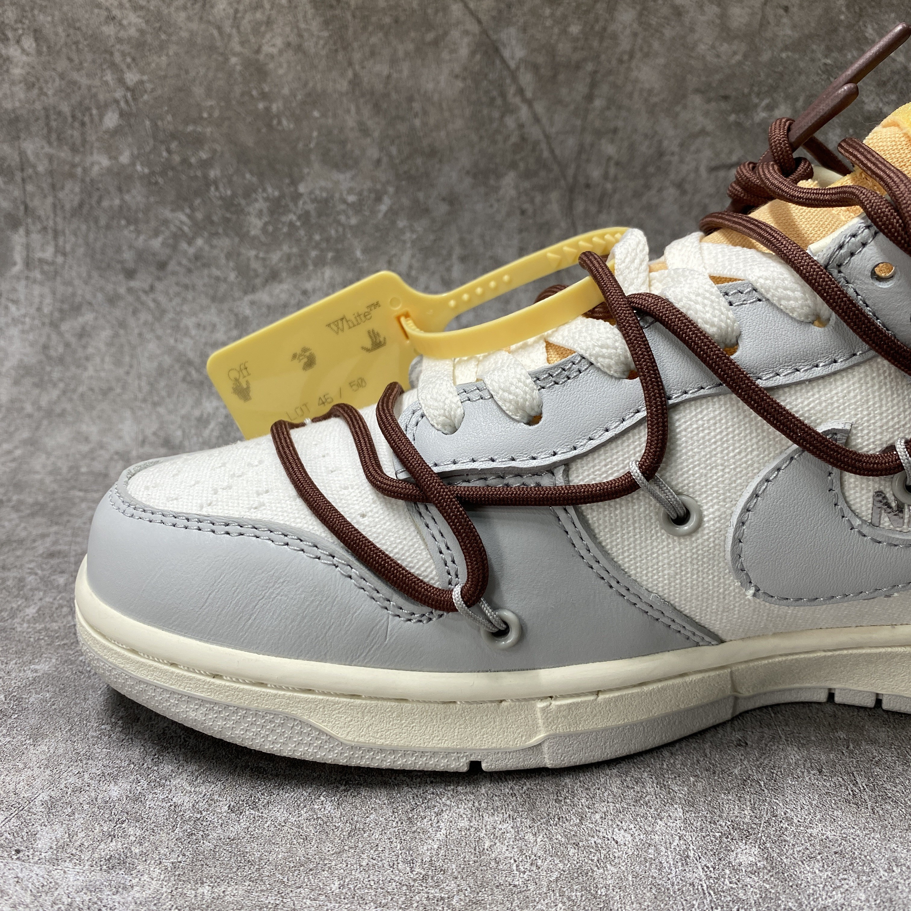 Nike Dunk Low Off-White Lot 46