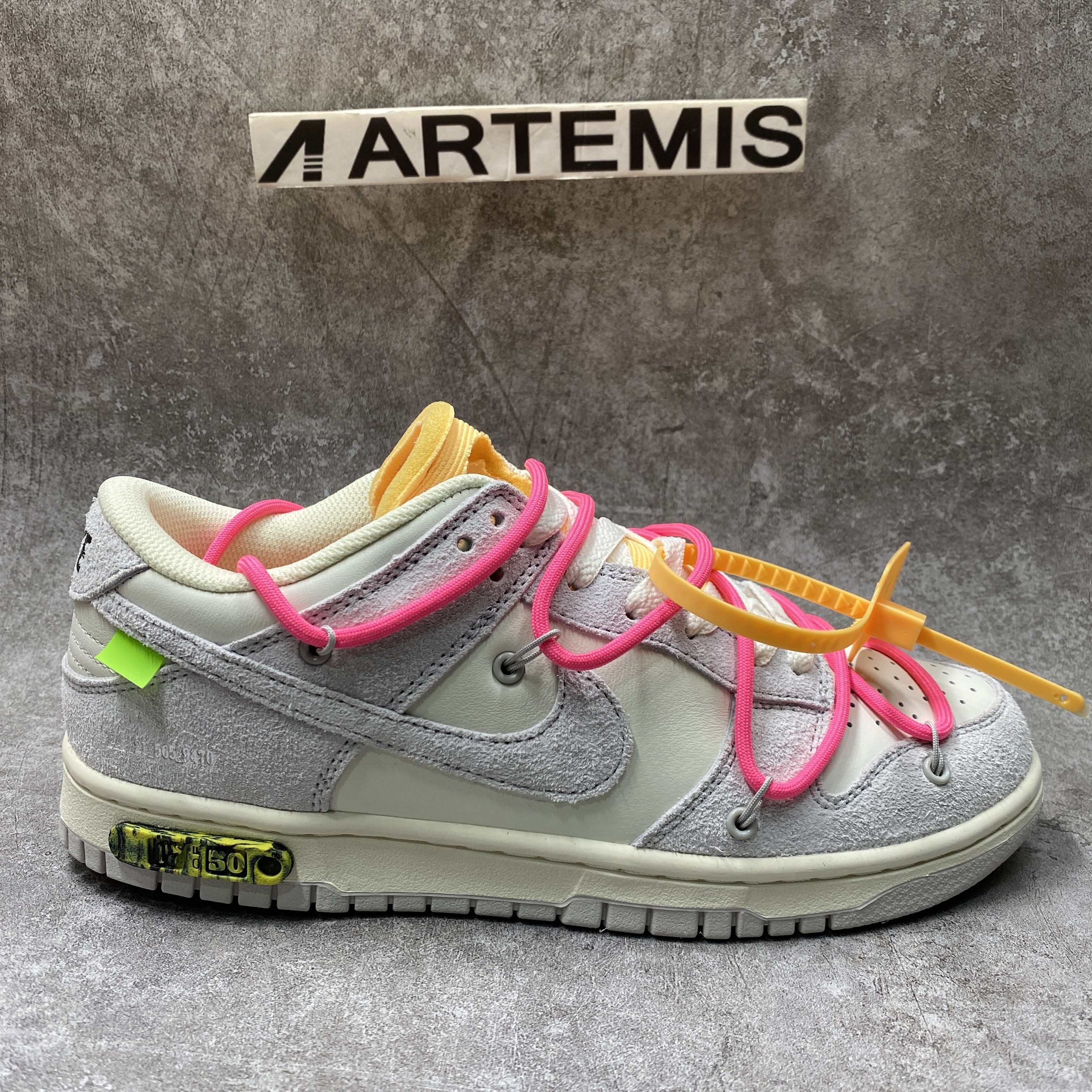 Nike Dunk Low Off-White Lot 17