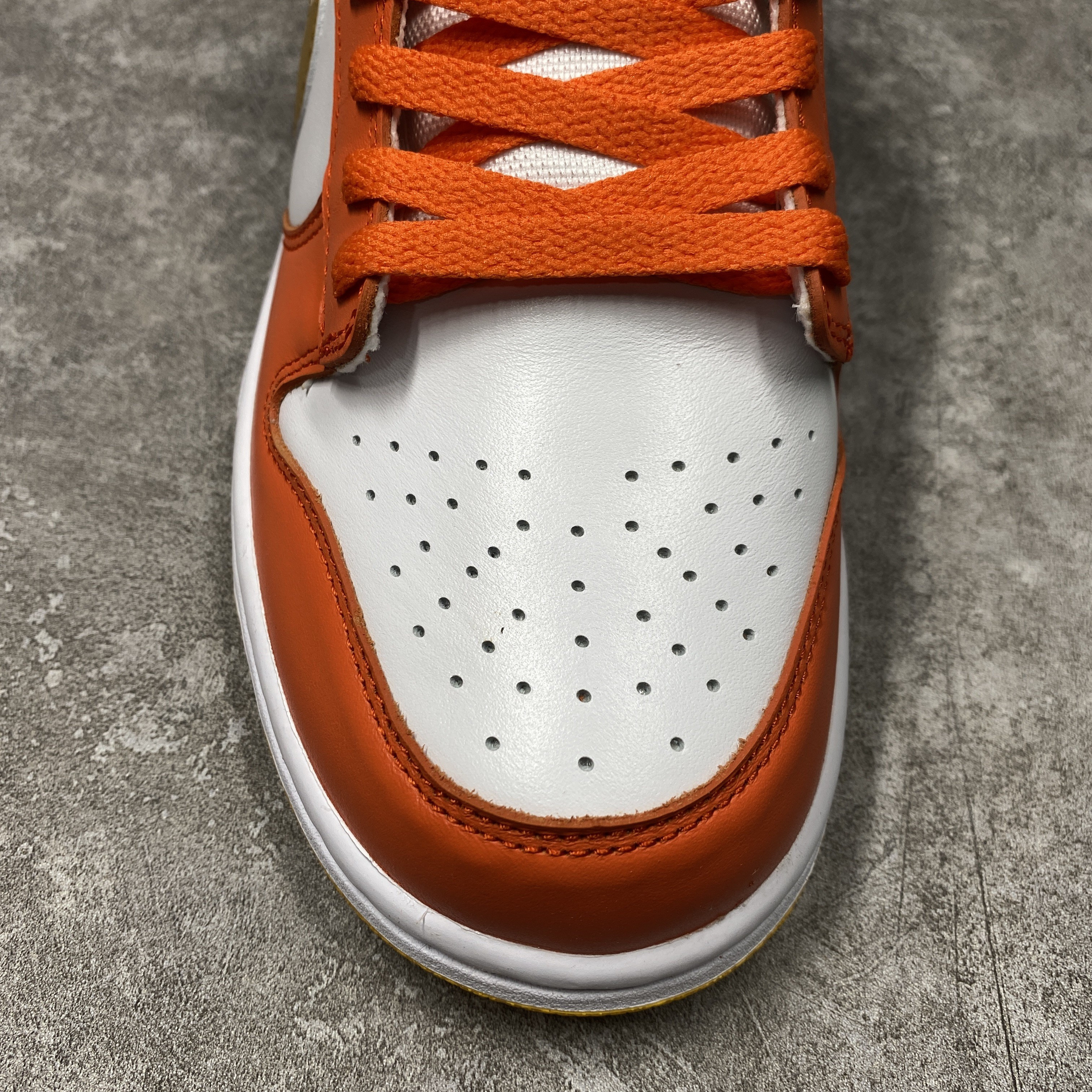 Nike Dunk Low University Gold