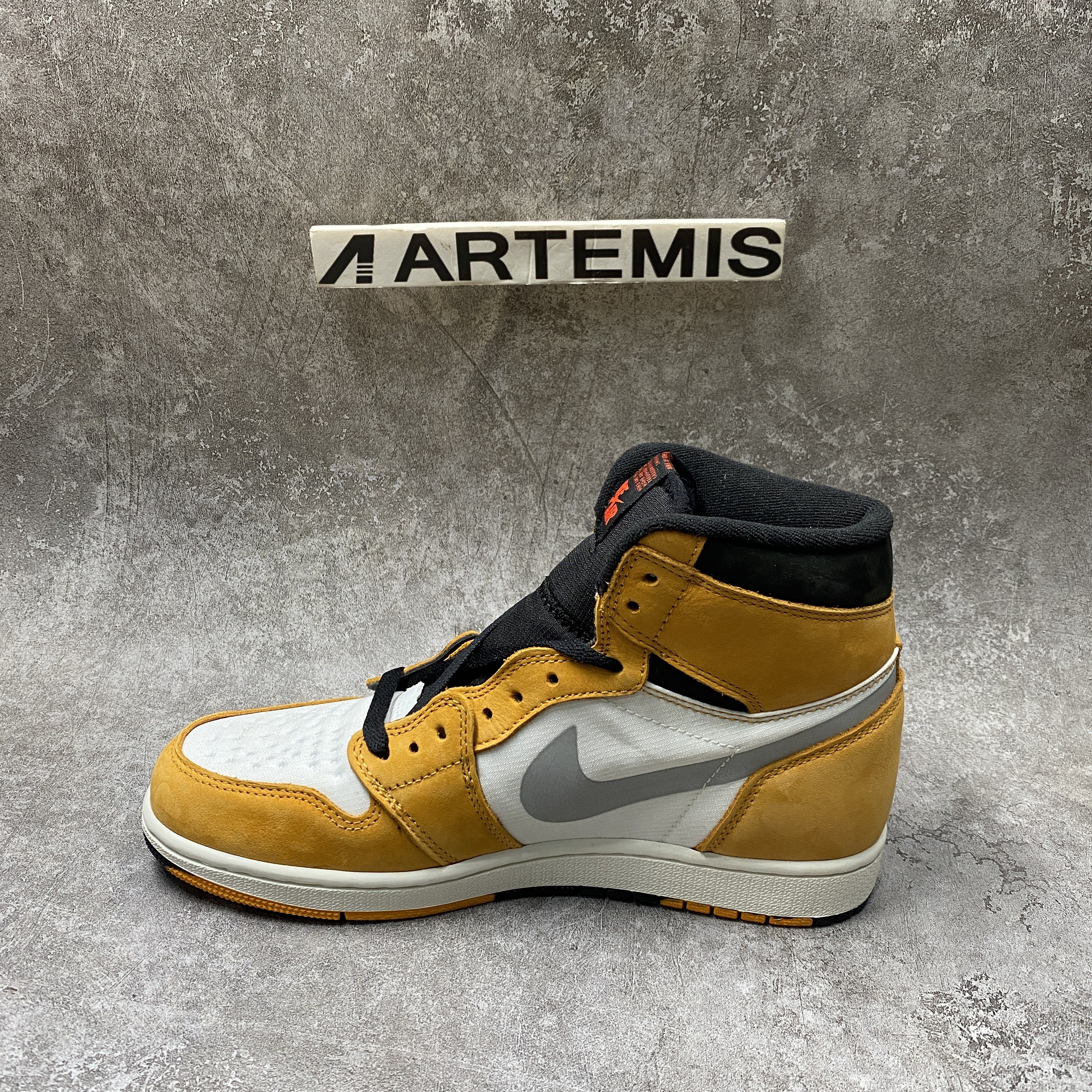 Air Jordan 1 High Element Gore-Tex Light Curry