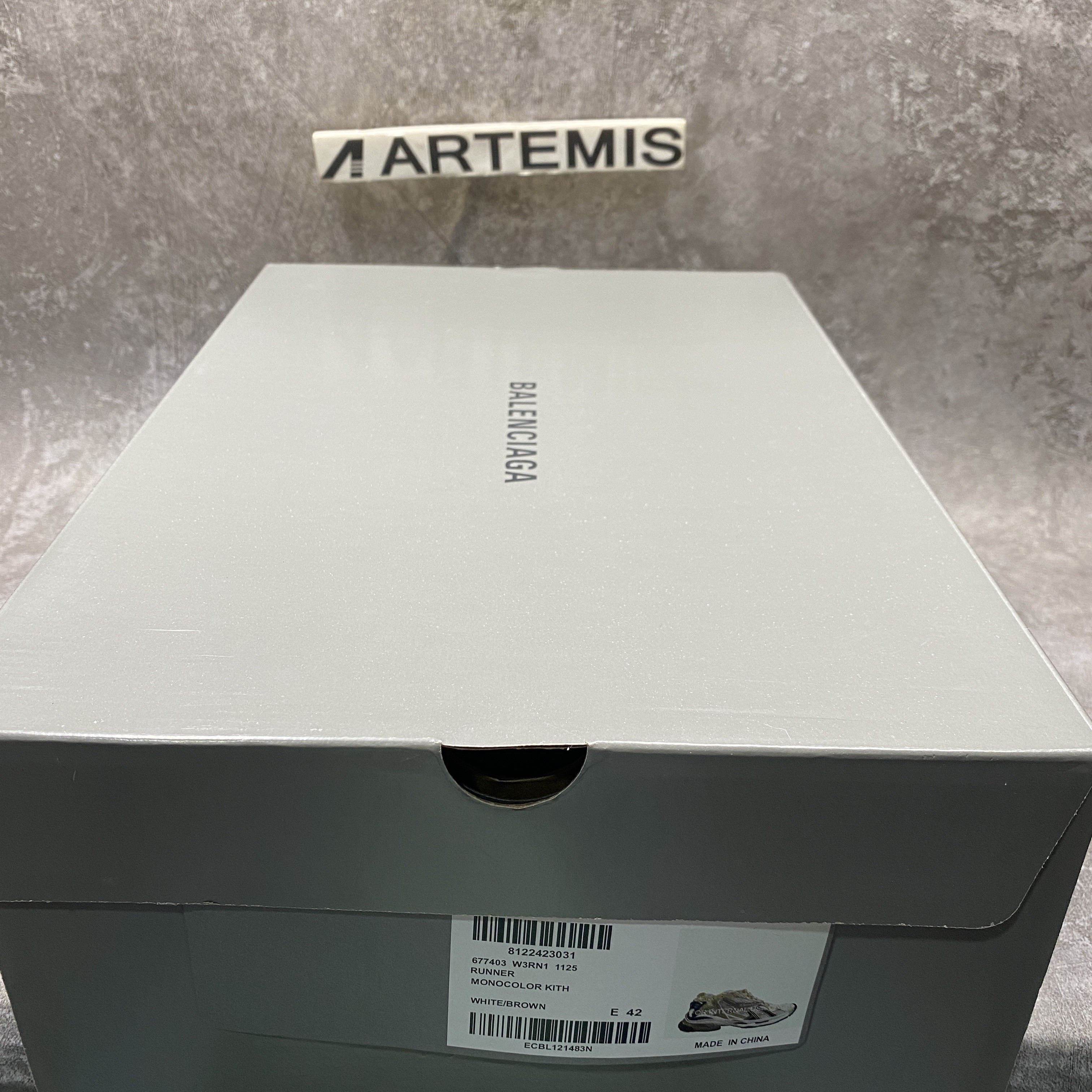 Balenciga Runner Beige Black White