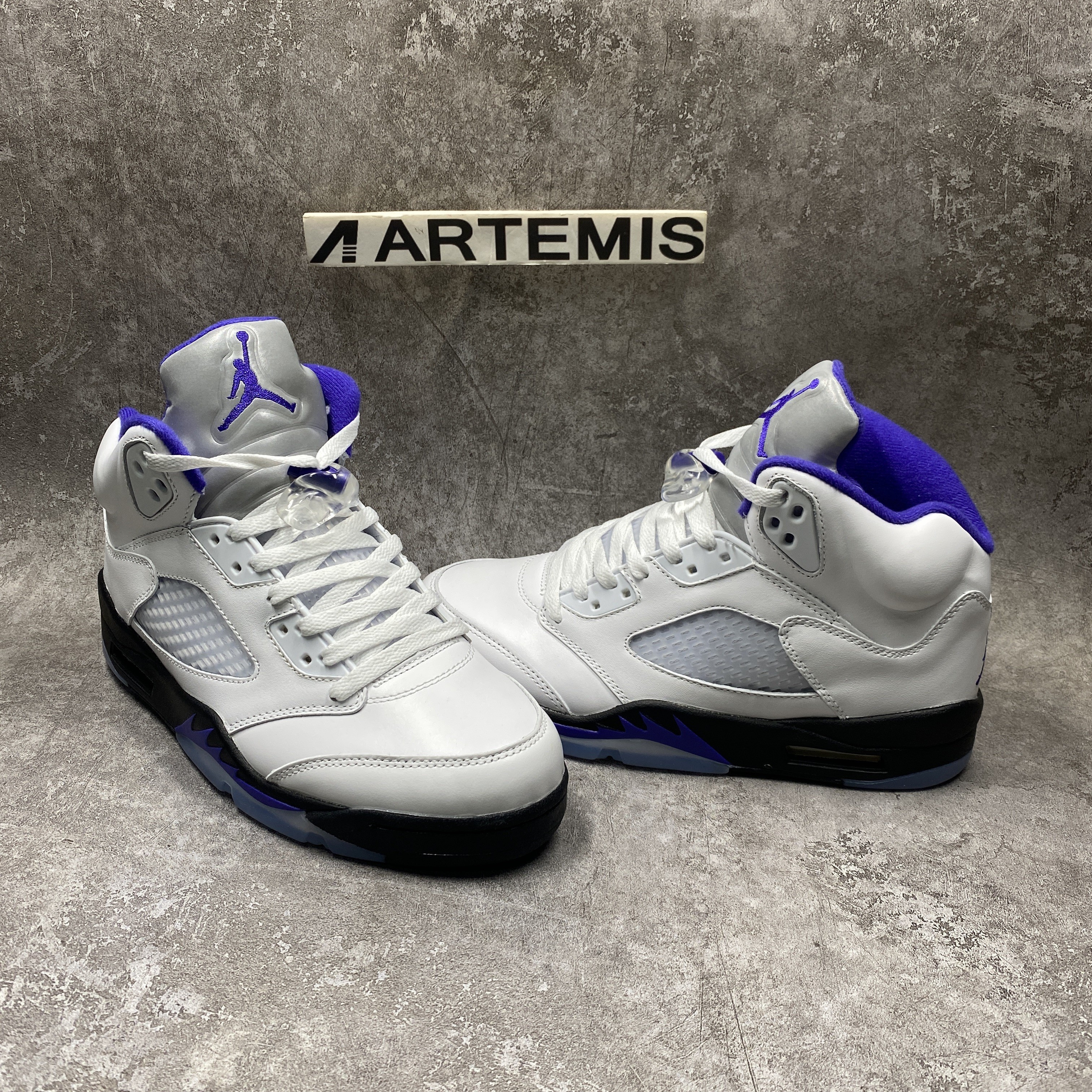 Air Jordan 5 Retro White Stealth 2.0