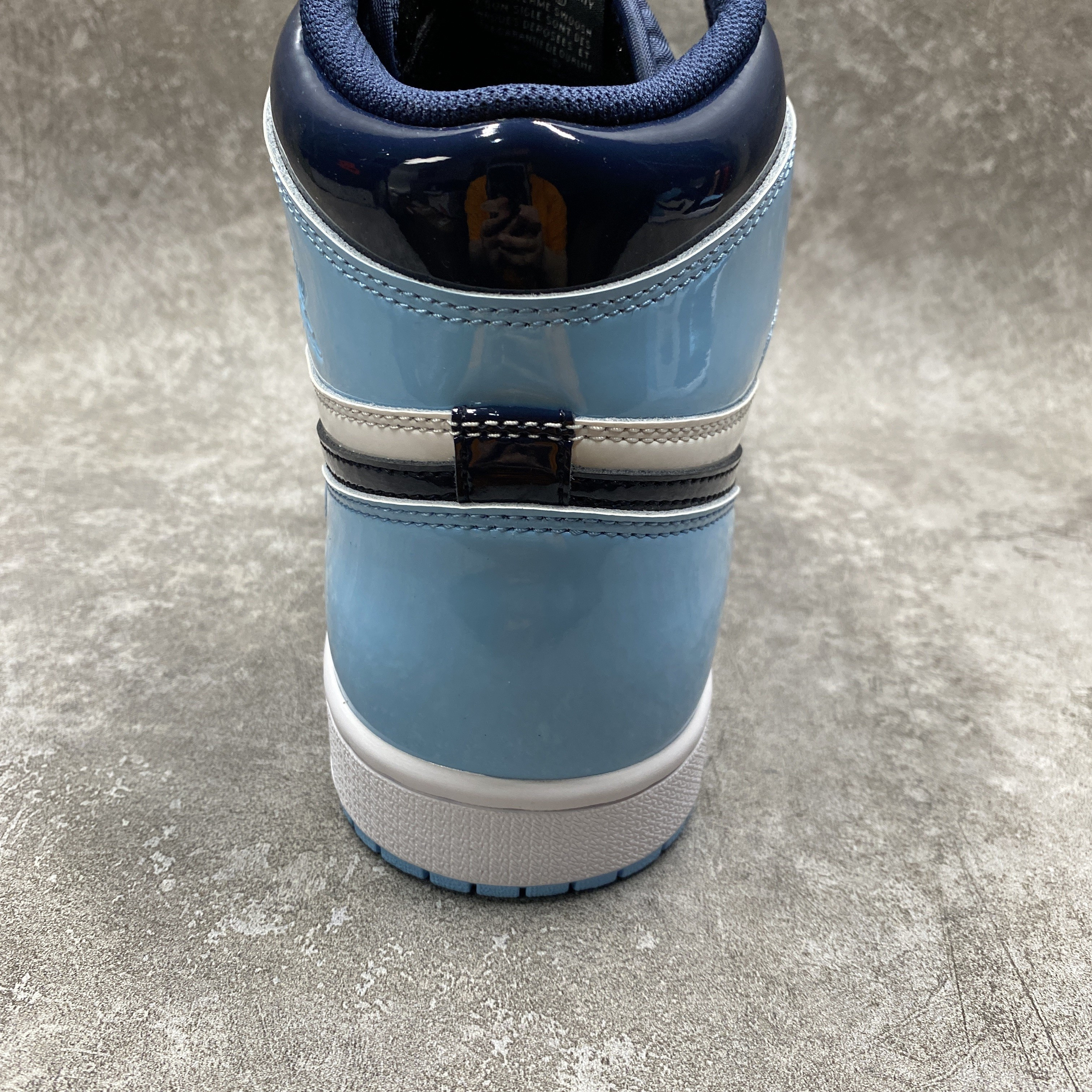 Air Jordan 1 Retro High UNC Patent Blue Chill