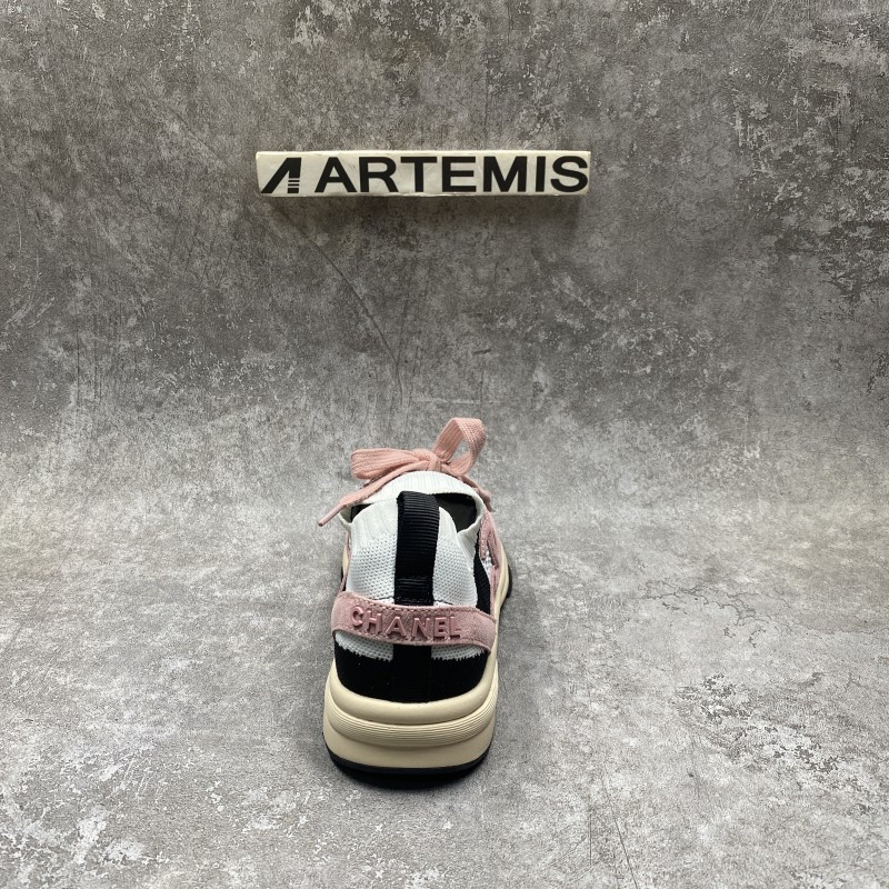 Channel Low Trainer in White Pink