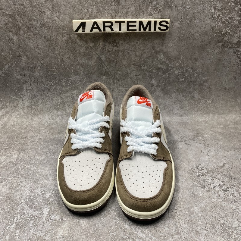 Air Jordan 1 Retro Low OG Year Of The Rabbit
